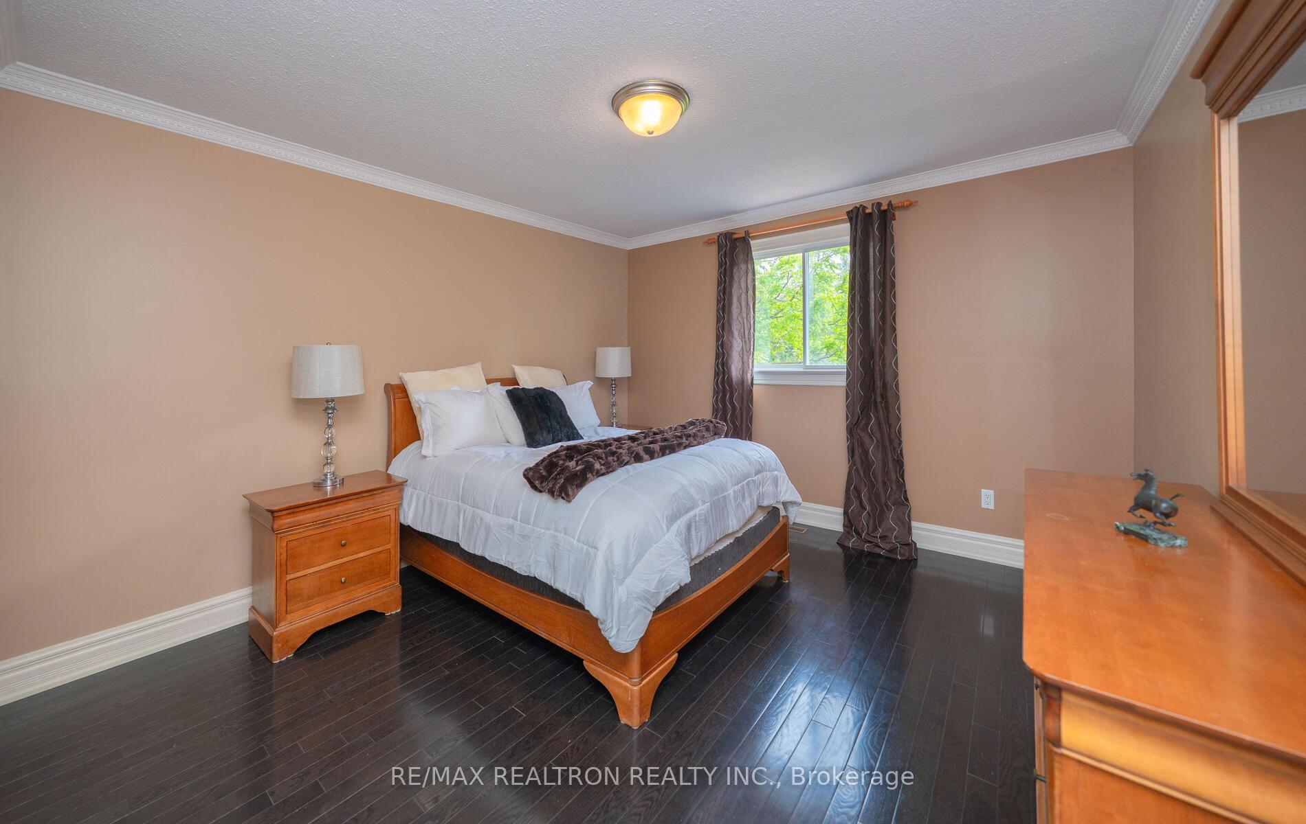 Photo 27 of 53 Hefhill Court, Vaughan, Crestwood-Springfarm-Yorkhill — HOMEH