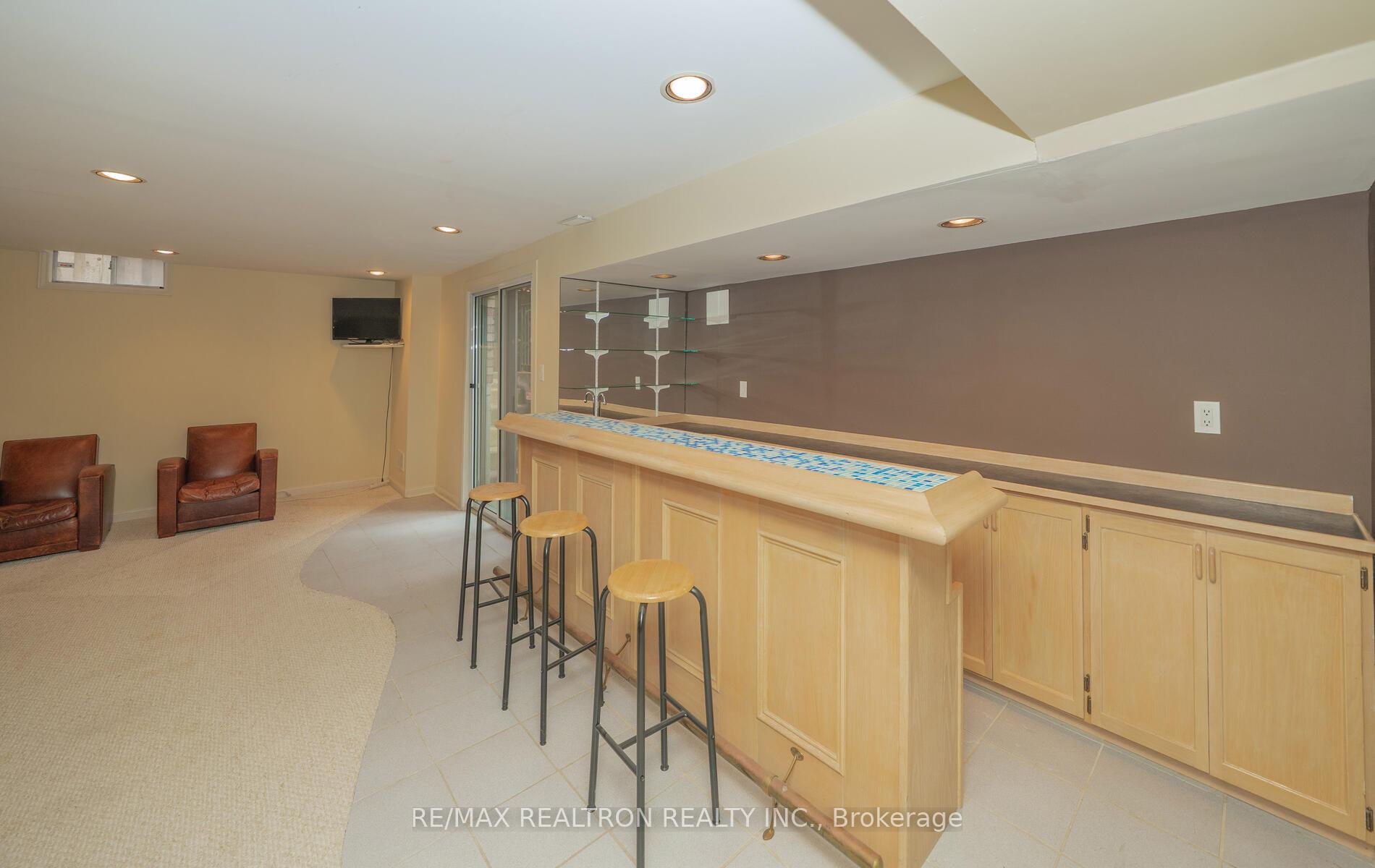 Photo 36 of 53 Hefhill Court, Vaughan, Crestwood-Springfarm-Yorkhill — HOMEH
