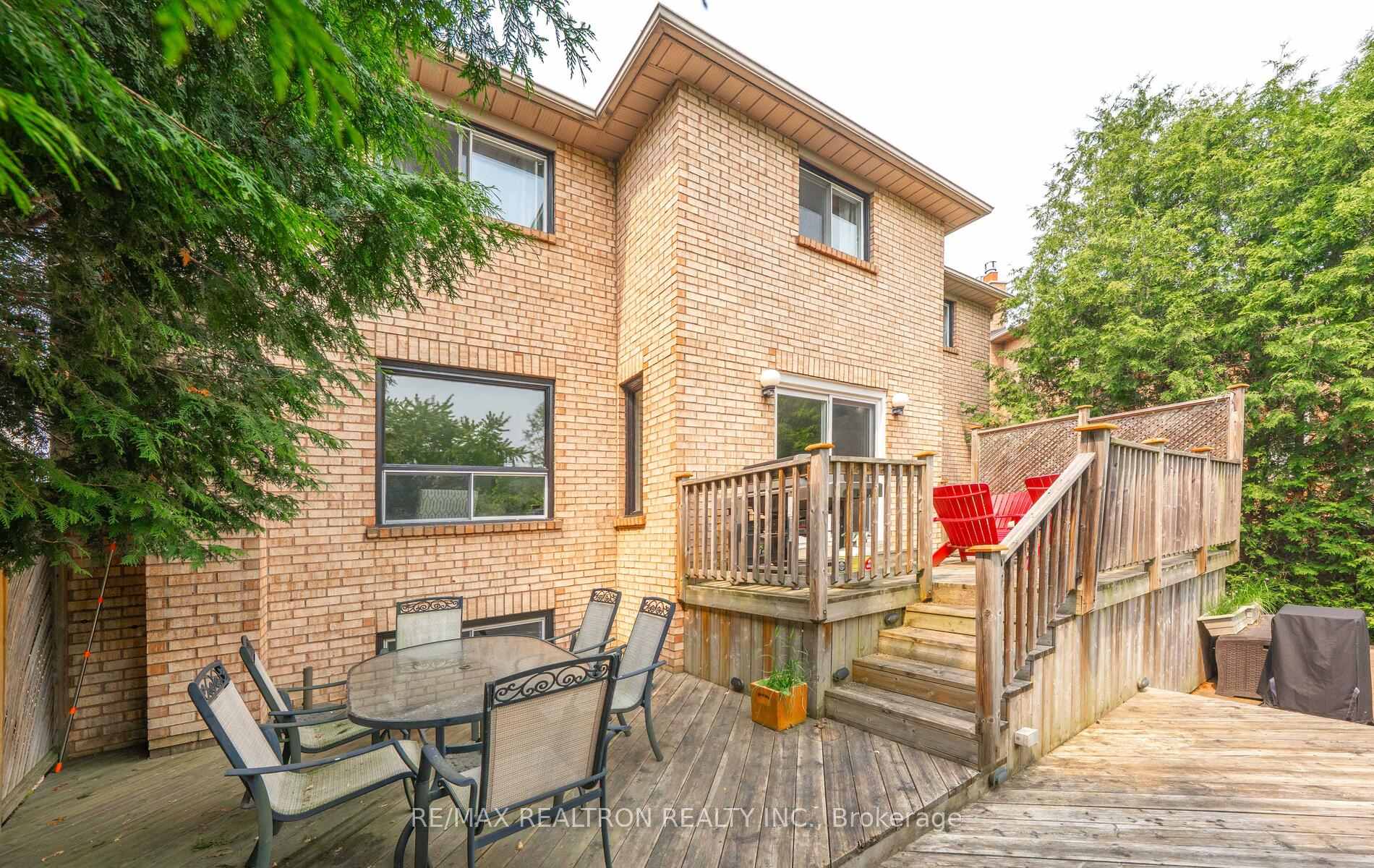 Photo 41 of 53 Hefhill Court, Vaughan, Crestwood-Springfarm-Yorkhill — HOMEH