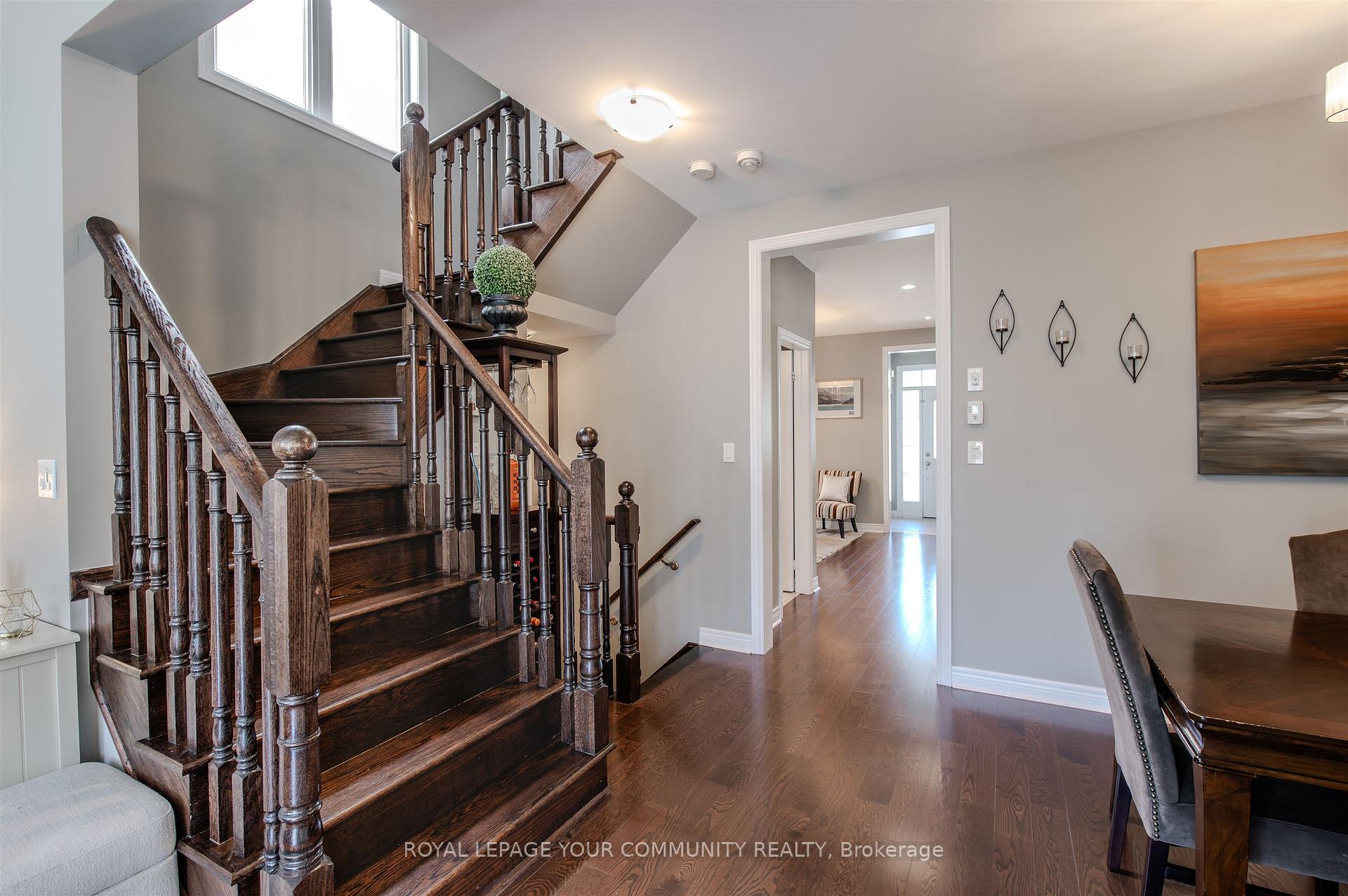 Photo 8 of 46 Cobb Street, Aurora, Rural Aurora — HOMEH