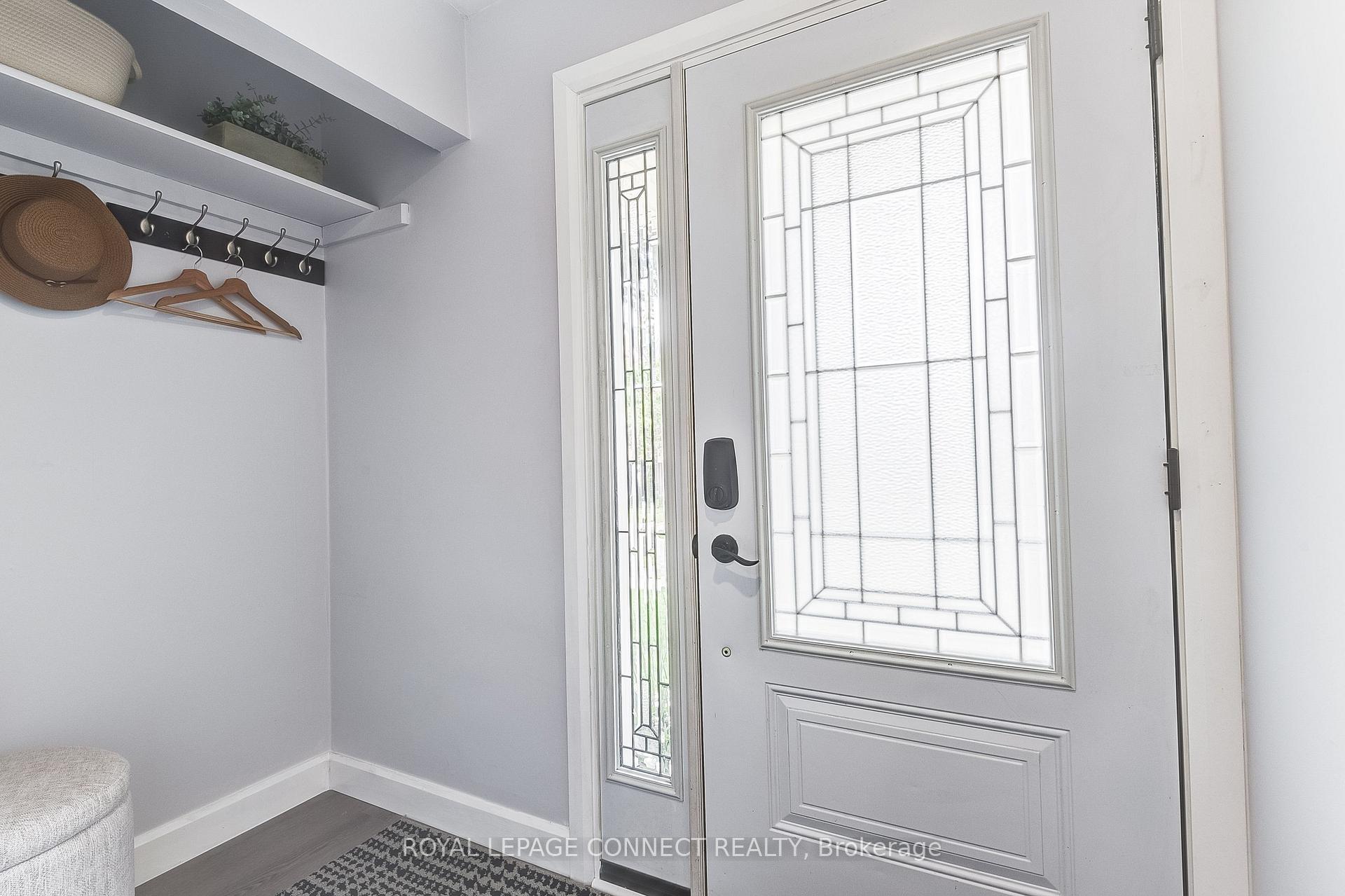 Photo 2 of 33 Wallace Drive, Whitby, Pringle Creek — HOMEH