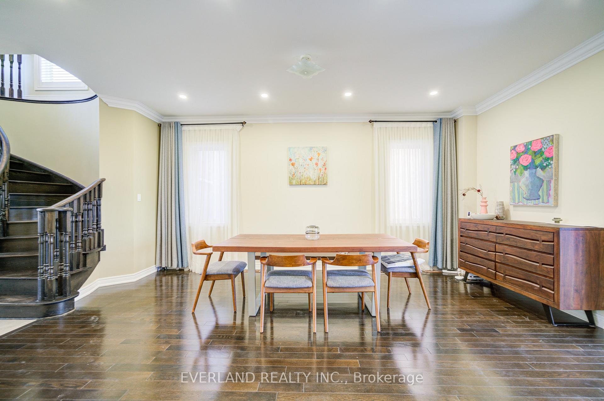Photo 7 of 647 Peter Rupter Avenue, Vaughan, Patterson — HOMEH