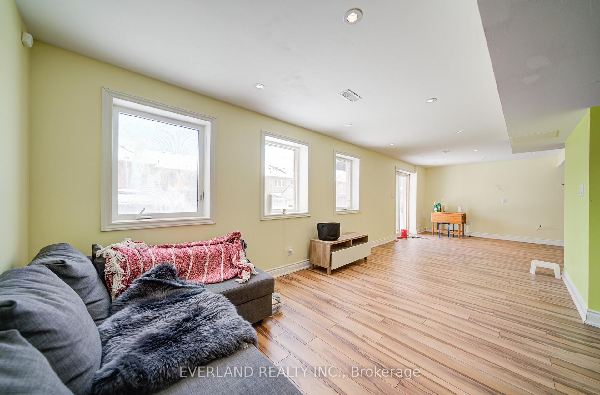 Photo 35 of 647 Peter Rupter Avenue, Vaughan, Patterson — HOMEH