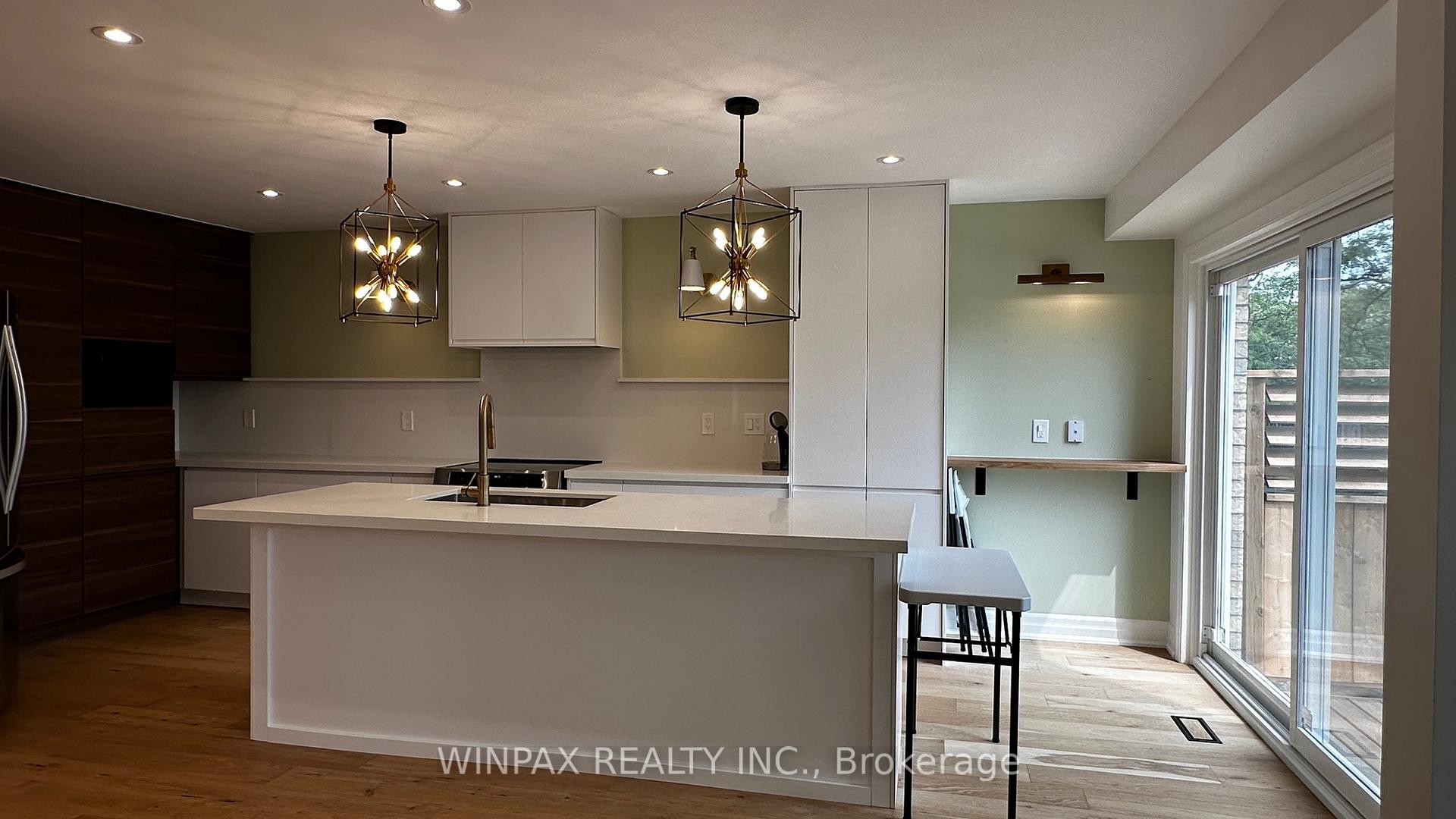 Photo 4 of 49 Wetherburn Drive, Whitby, Williamsburg — HOMEH