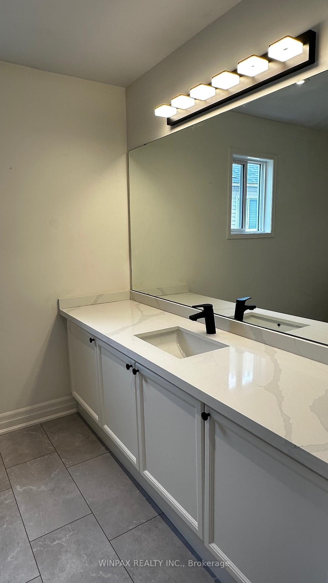 Photo 9 of 49 Wetherburn Drive, Whitby, Williamsburg — HOMEH