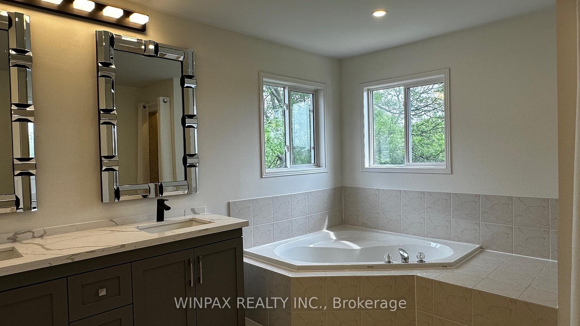 Photo 10 of 49 Wetherburn Drive, Whitby, Williamsburg — HOMEH