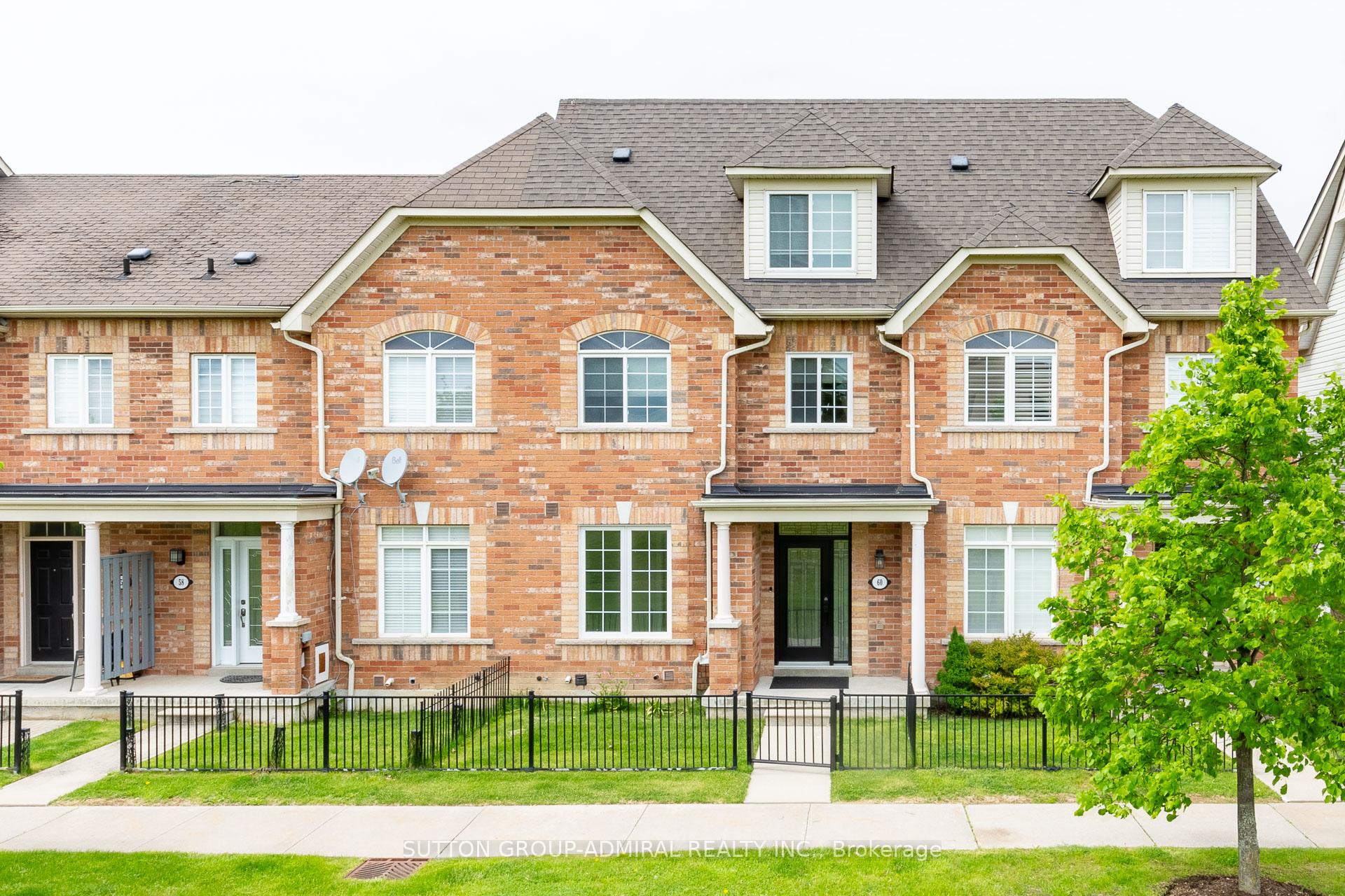 Photo 3 of 60 Wicker Park Way, Whitby, Pringle Creek — HOMEH