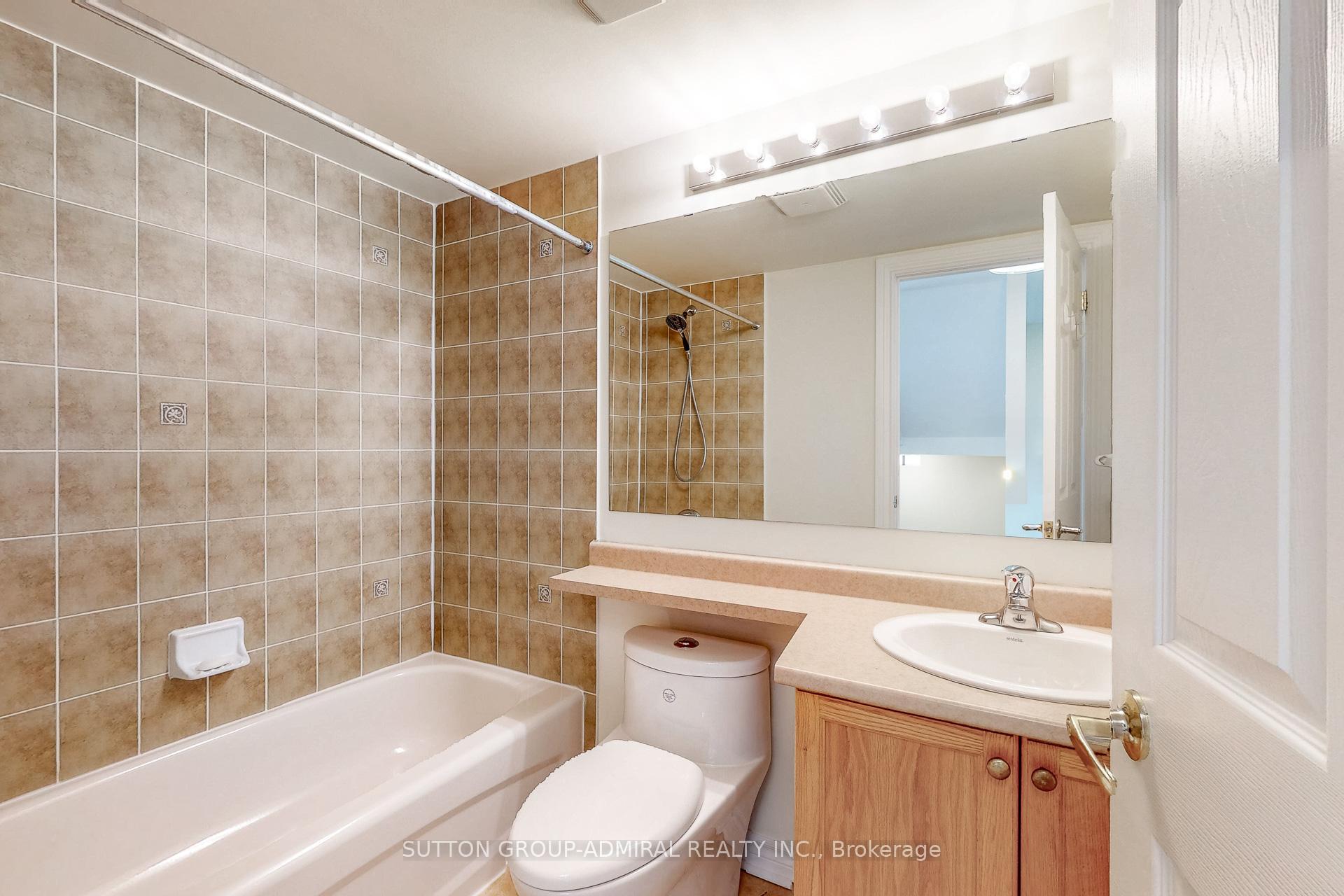 Photo 6 of 60 Wicker Park Way, Whitby, Pringle Creek — HOMEH