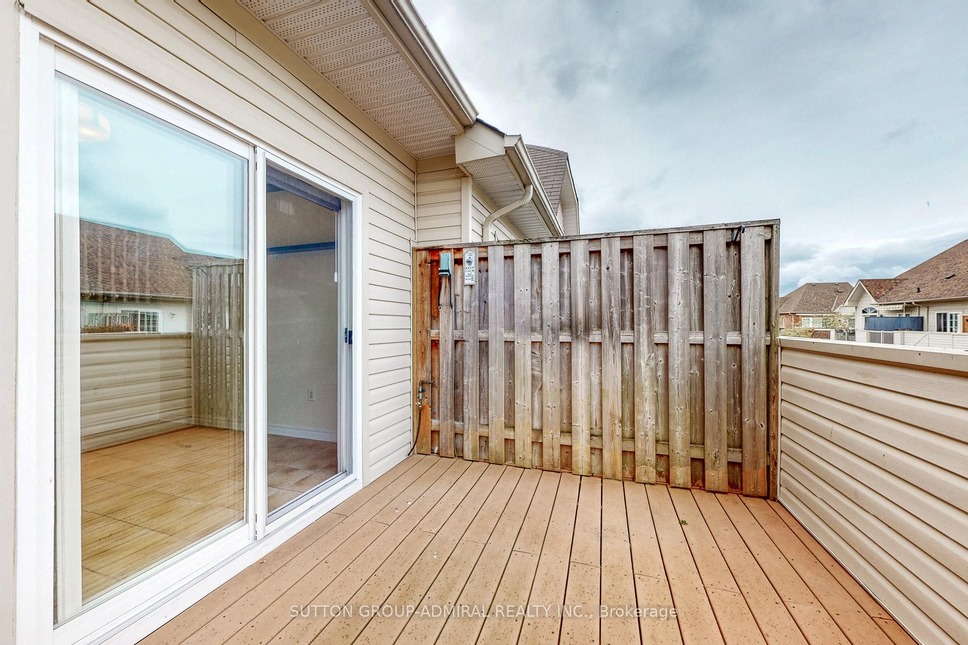 Photo 10 of 60 Wicker Park Way, Whitby, Pringle Creek — HOMEH