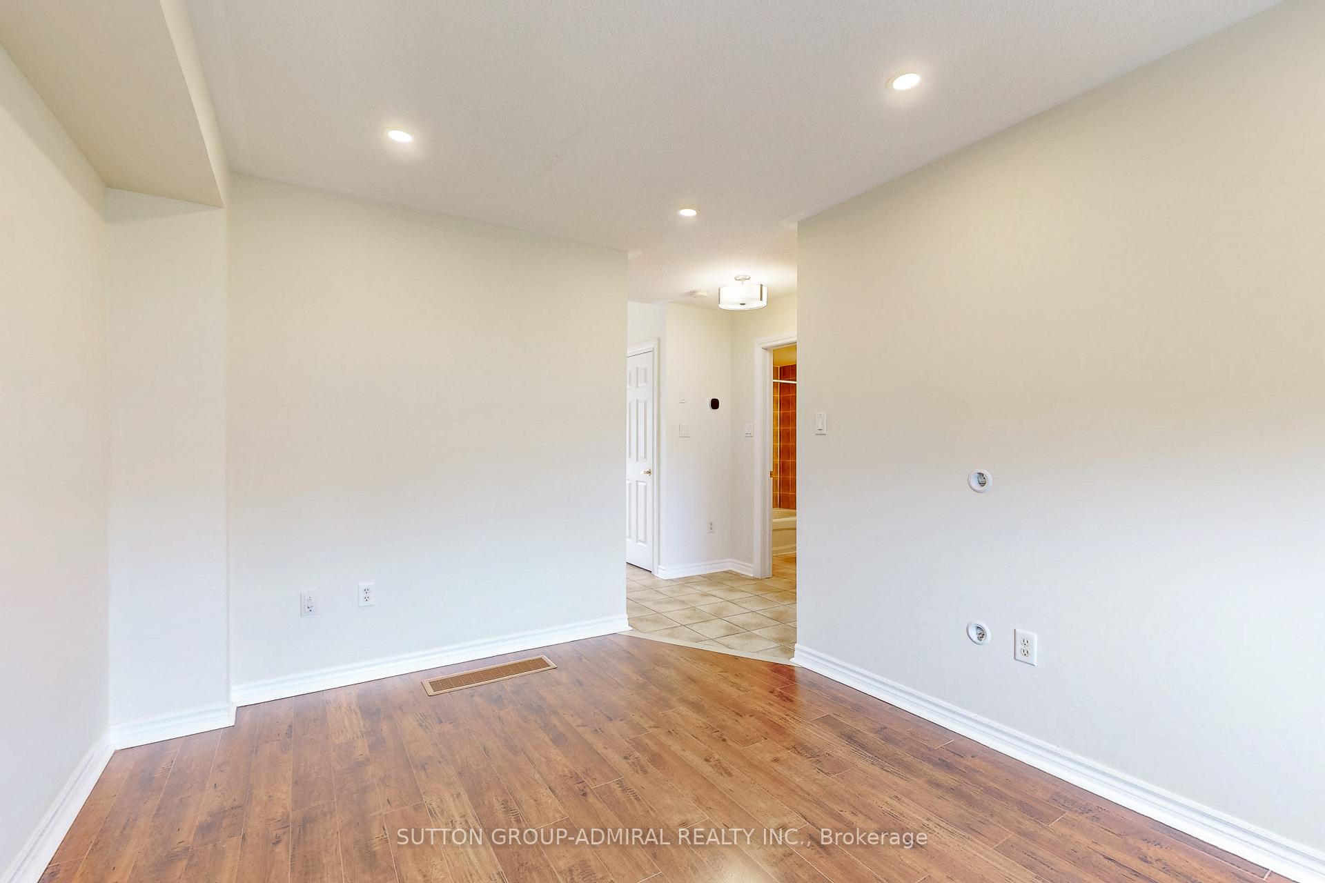 Photo 17 of 60 Wicker Park Way, Whitby, Pringle Creek — HOMEH