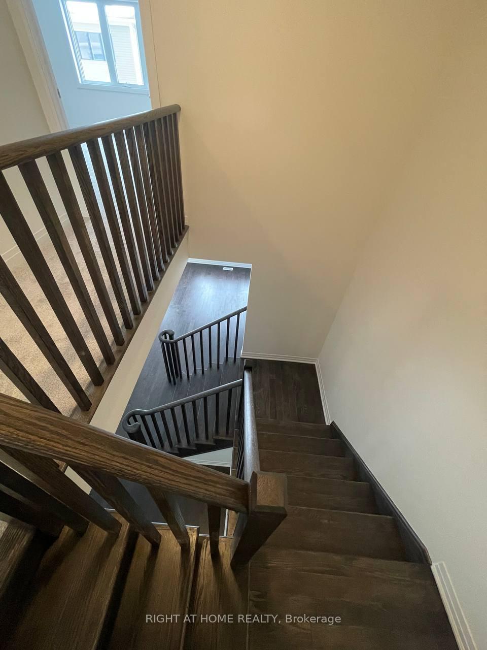 Photo 8 of 54 Varsity Drive, Welland, Dain City — HOMEH