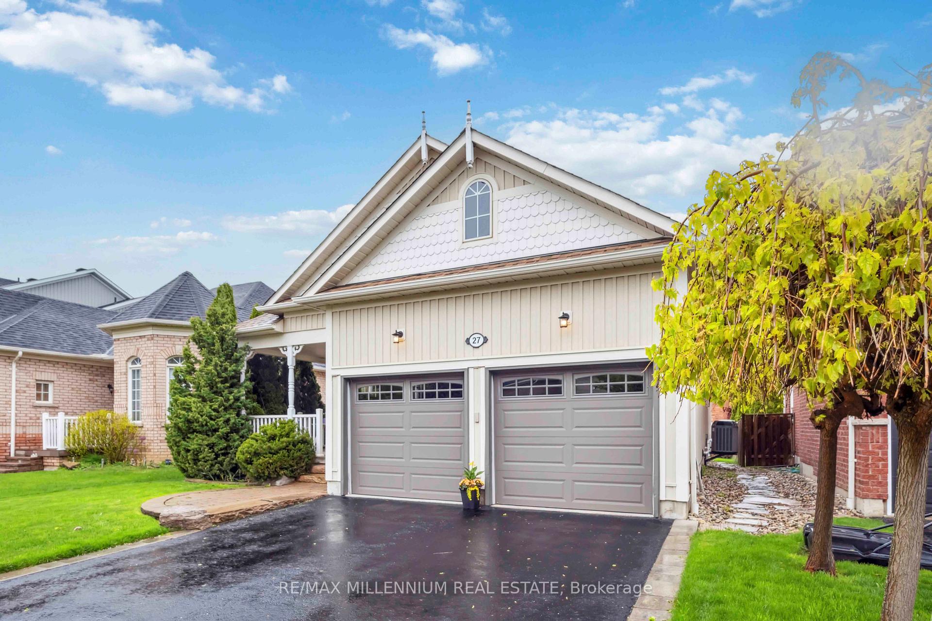 Photo 1 of 27 Corsham Drive, Whitby, Brooklin — HOMEH