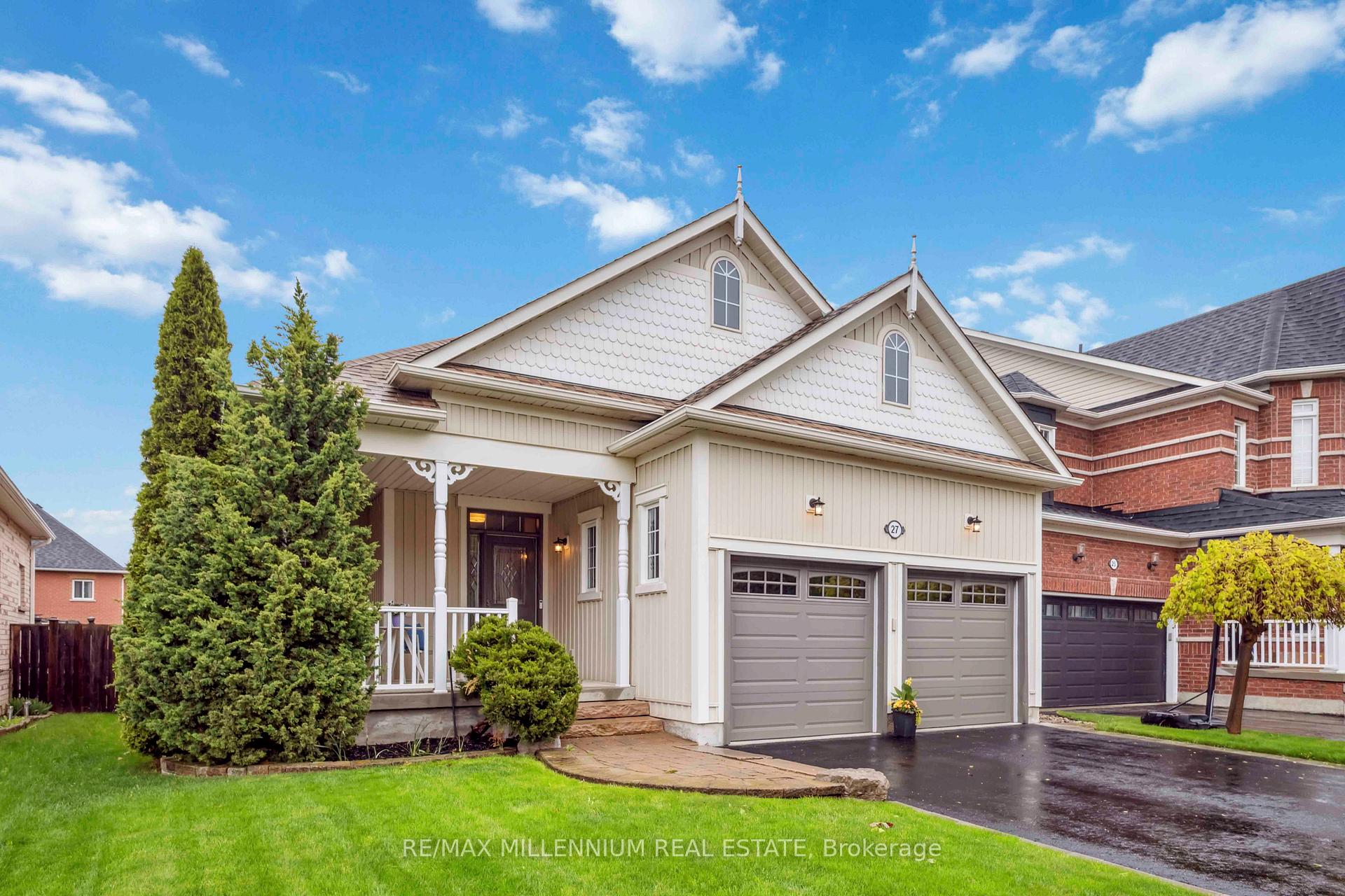 Photo 3 of 27 Corsham Drive, Whitby, Brooklin — HOMEH