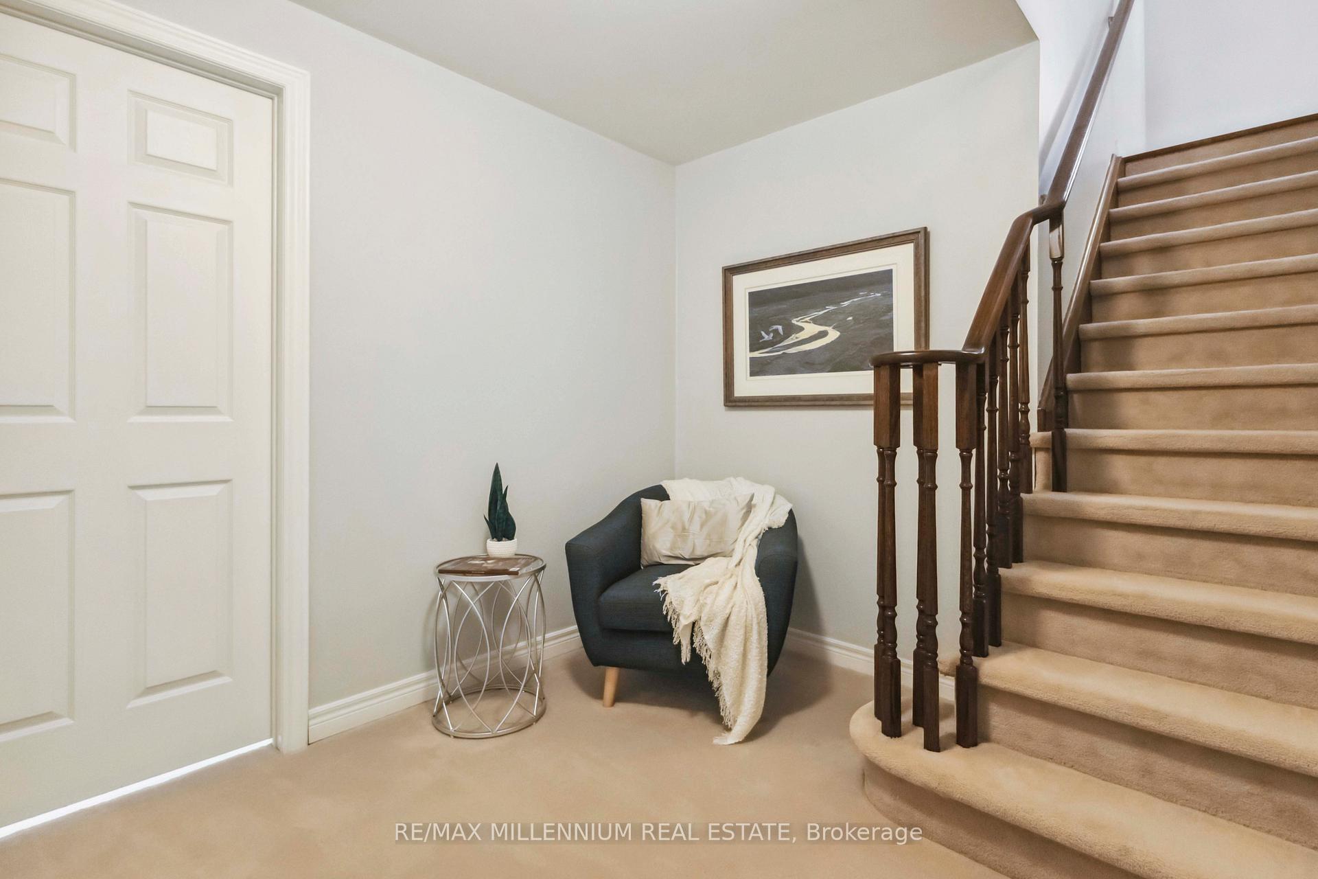 Photo 37 of 27 Corsham Drive, Whitby, Brooklin — HOMEH