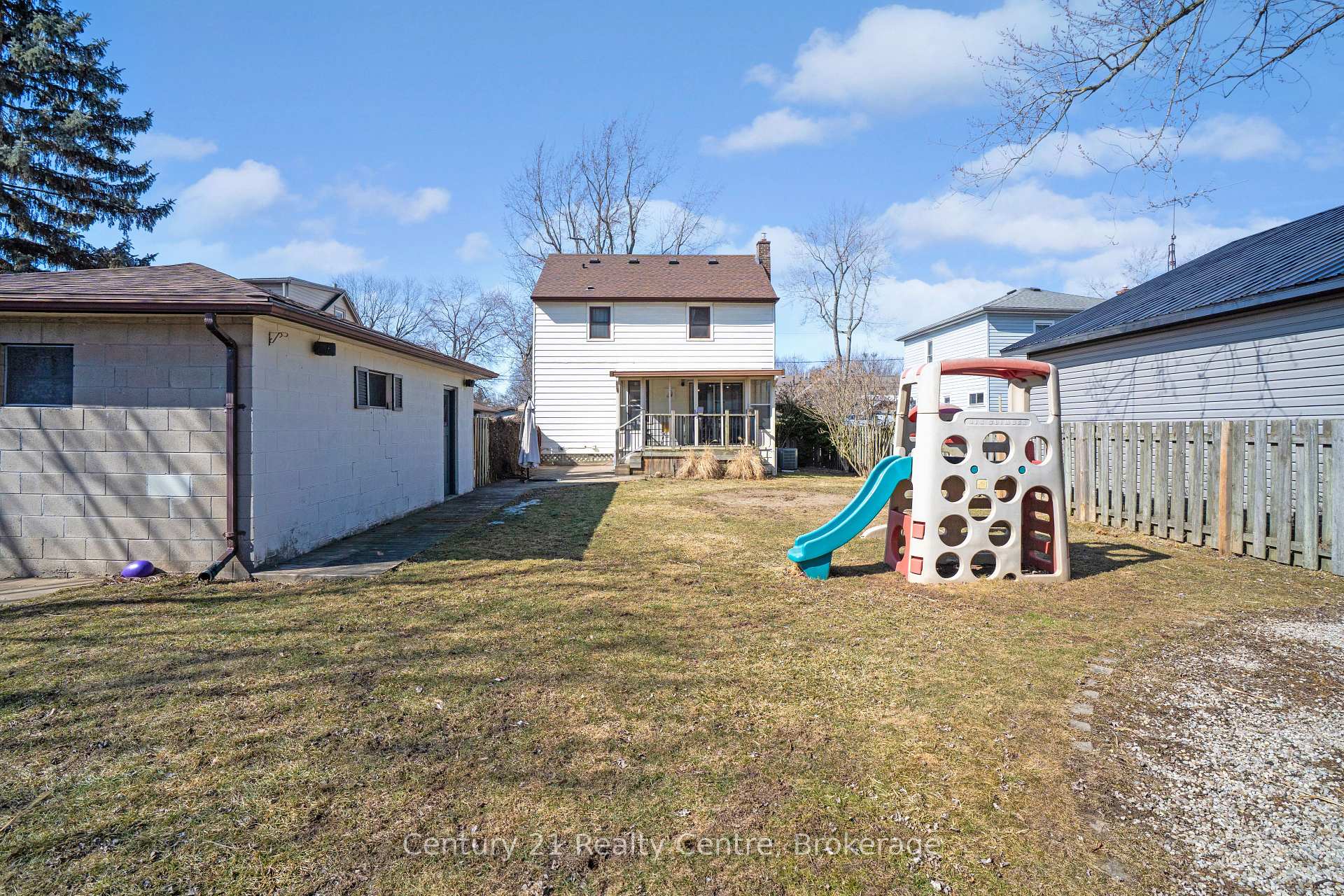 Photo 35 of 22 Northhaven Road, Welland, N. Welland — HOMEH
