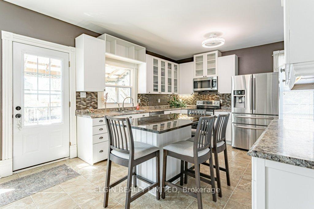 Photo 11 of 474 Talbot Street W, Aylmer — HOMEH