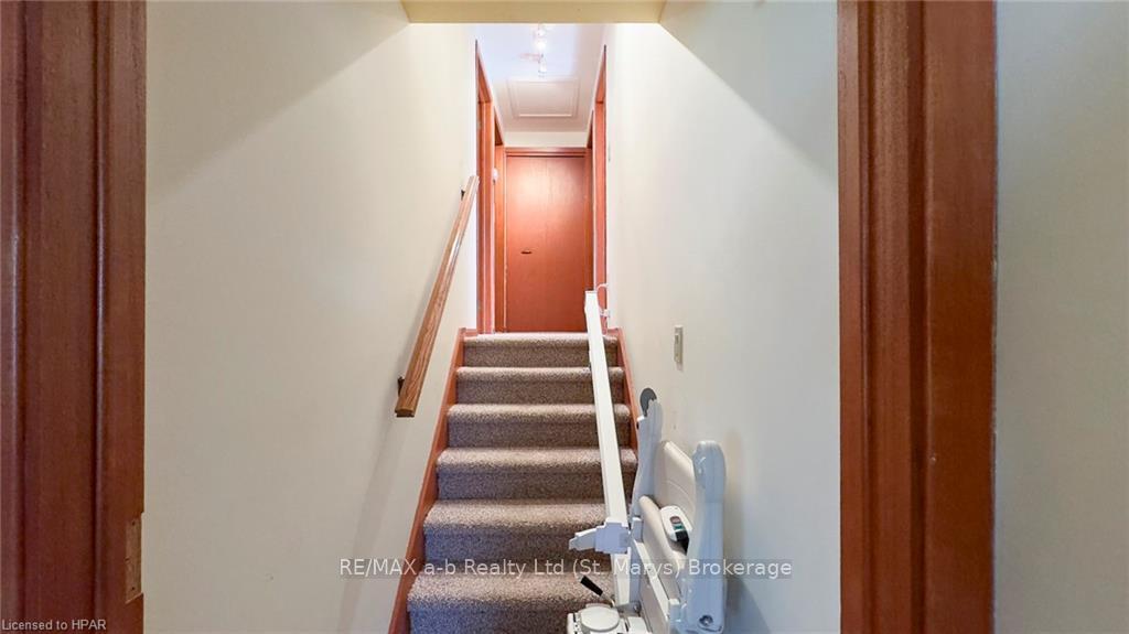 Photo 13 of 205 Spence Crescent, West Perth, Mitchell — HOMEH