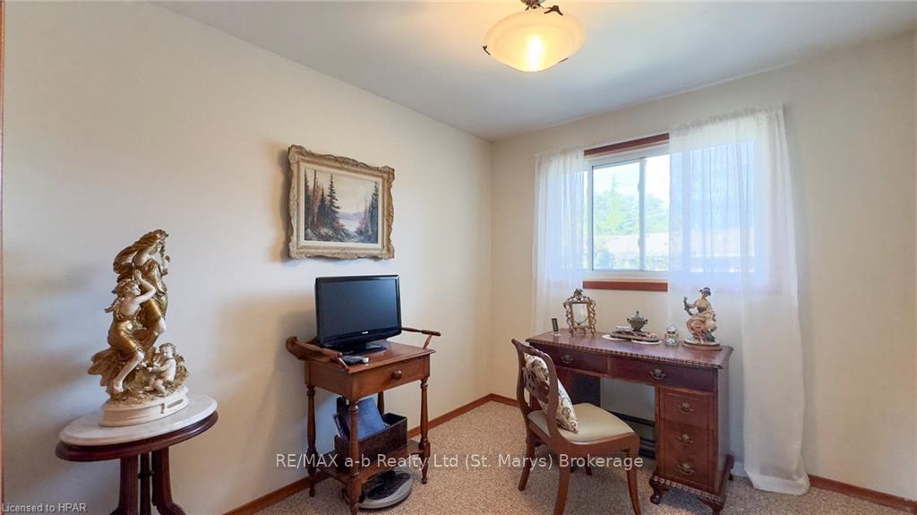Photo 16 of 205 Spence Crescent, West Perth, Mitchell — HOMEH