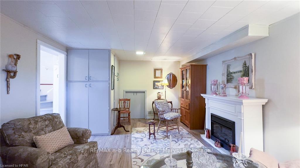 Photo 23 of 205 Spence Crescent, West Perth, Mitchell — HOMEH
