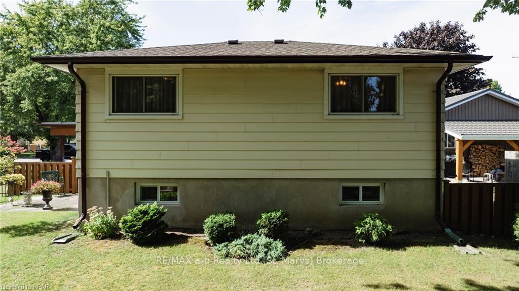 Photo 30 of 205 Spence Crescent, West Perth, Mitchell — HOMEH