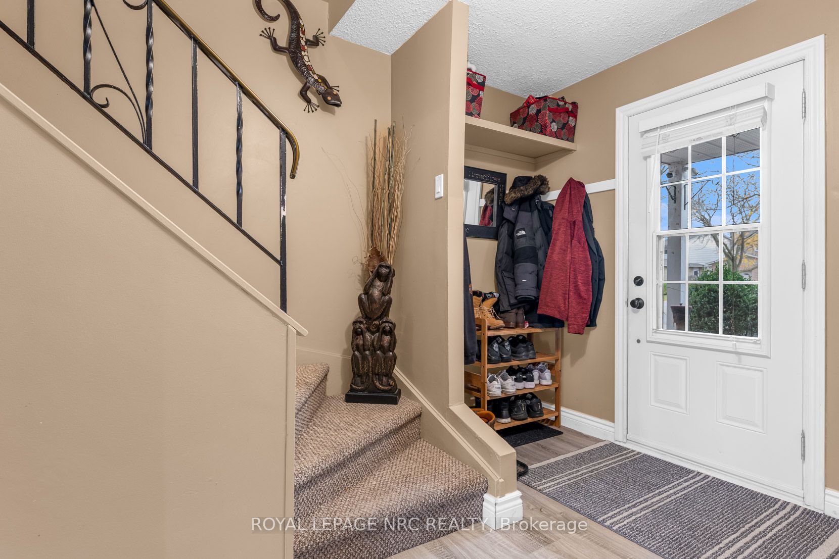 Photo 23 of 98 Memorial Avenue, Hamilton, Stoney Creek — HOMEH
