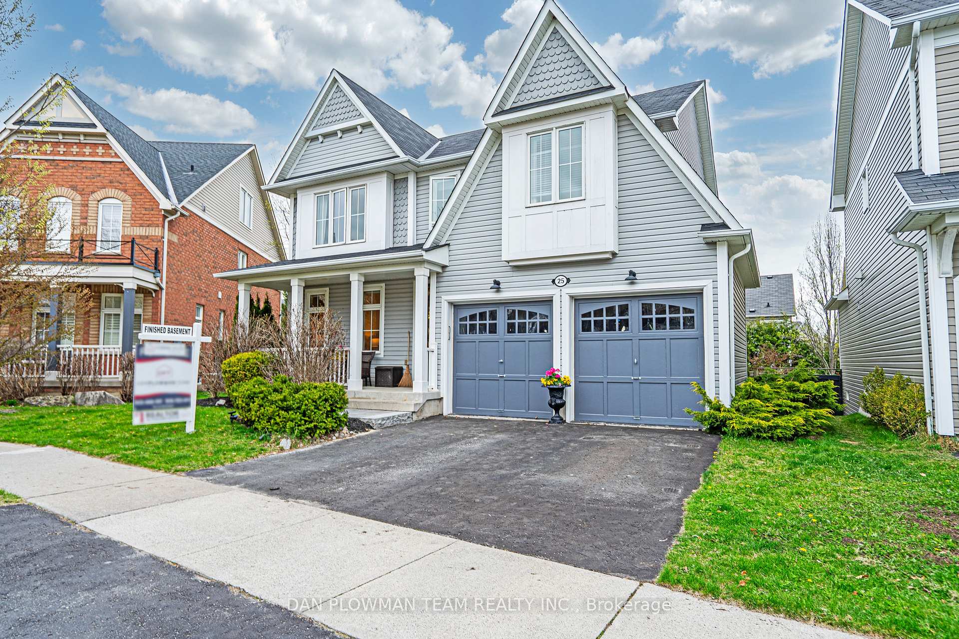 Photo 1 of 25 Strandmore Circle, Whitby, Brooklin — HOMEH