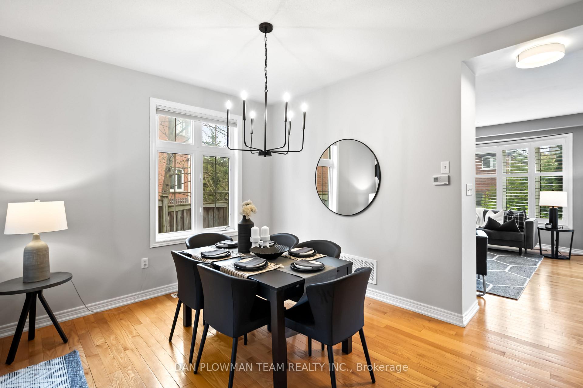 Photo 9 of 25 Strandmore Circle, Whitby, Brooklin — HOMEH