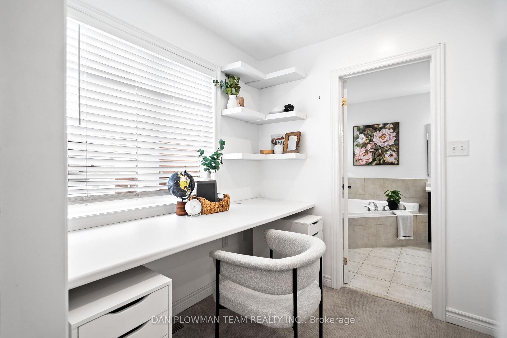Photo 21 of 25 Strandmore Circle, Whitby, Brooklin — HOMEH