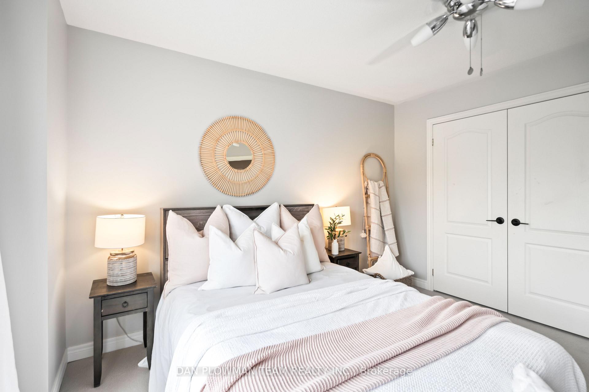 Photo 27 of 25 Strandmore Circle, Whitby, Brooklin — HOMEH