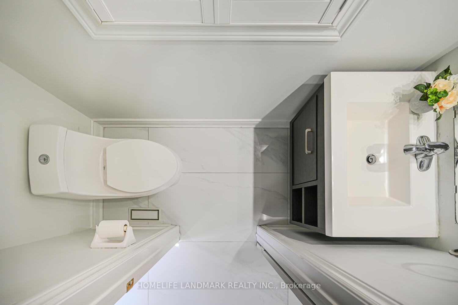 Photo 9 of 97 Arco Circle, Vaughan, Maple — HOMEH