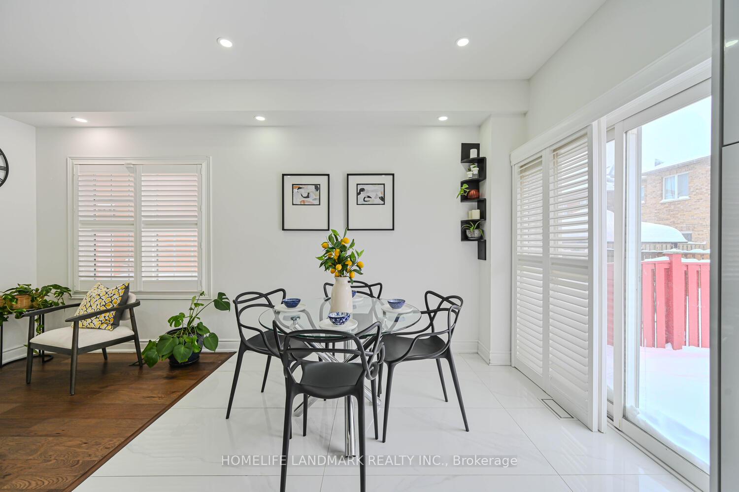 Photo 14 of 97 Arco Circle, Vaughan, Maple — HOMEH
