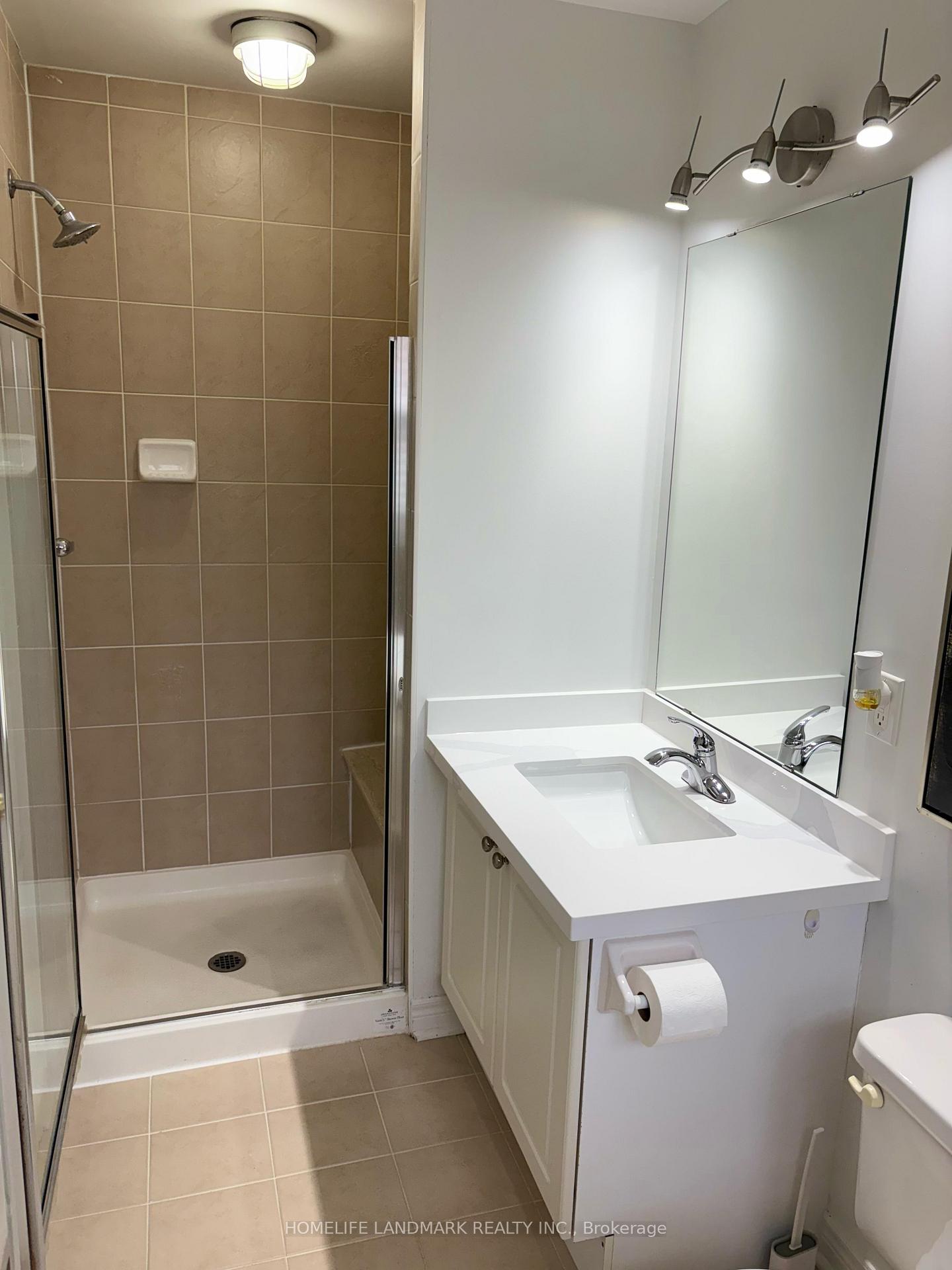Photo 22 of 97 Arco Circle, Vaughan, Maple — HOMEH