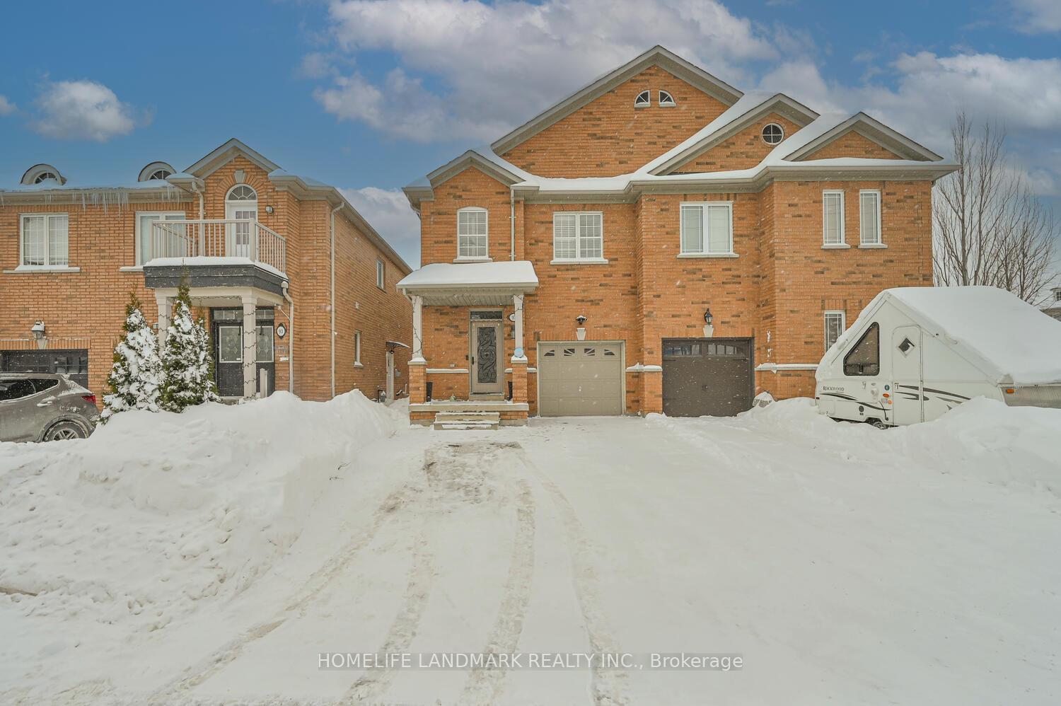 Photo 31 of 97 Arco Circle, Vaughan, Maple — HOMEH