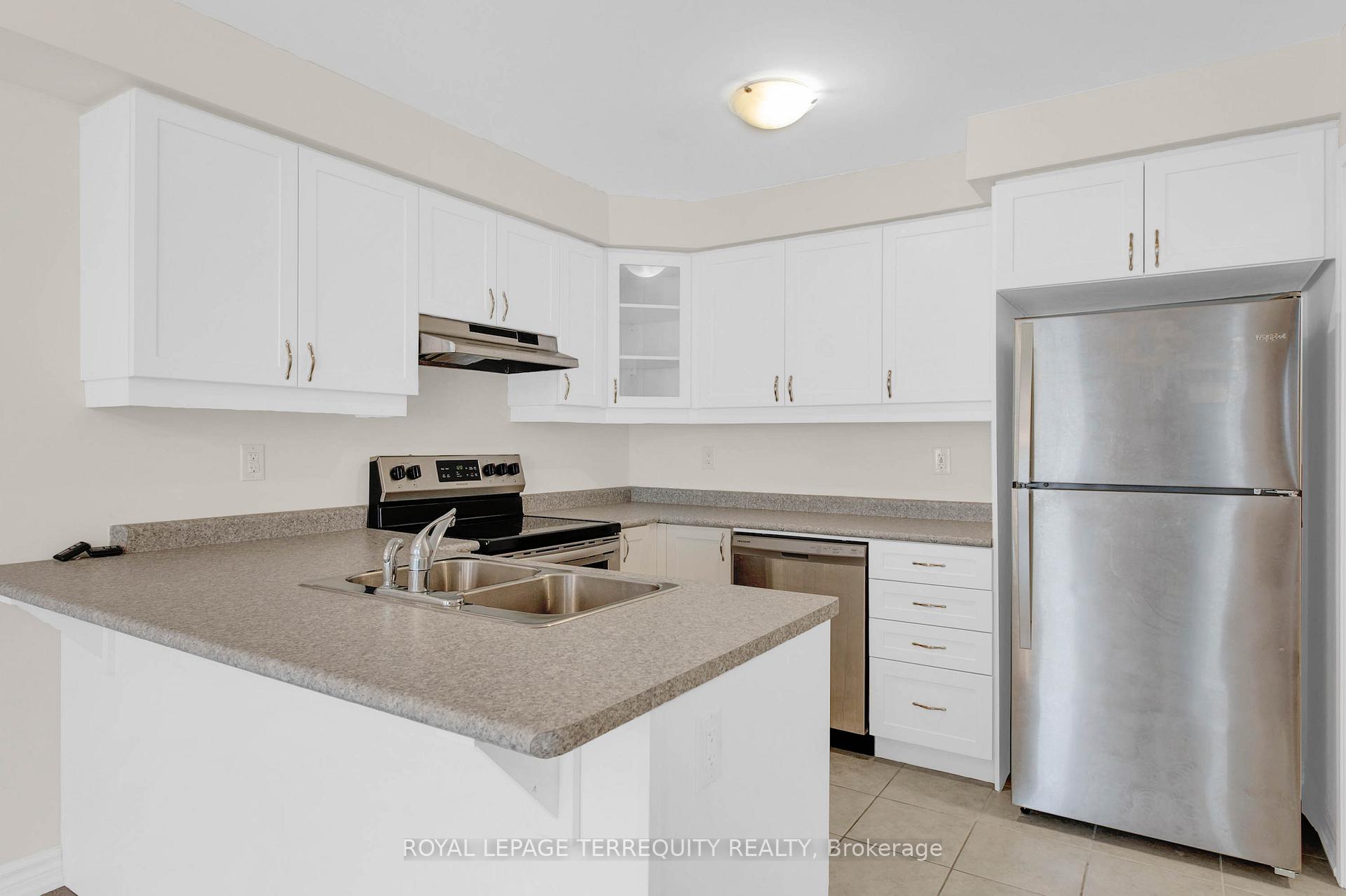Photo 15 of 32 Goldeye Street, Whitby, Rural Whitby — HOMEH