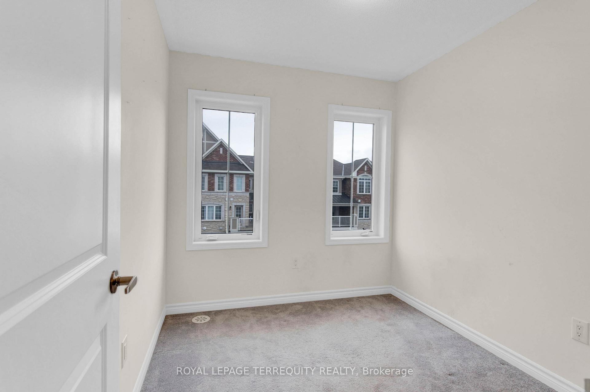 Photo 26 of 32 Goldeye Street, Whitby, Rural Whitby — HOMEH