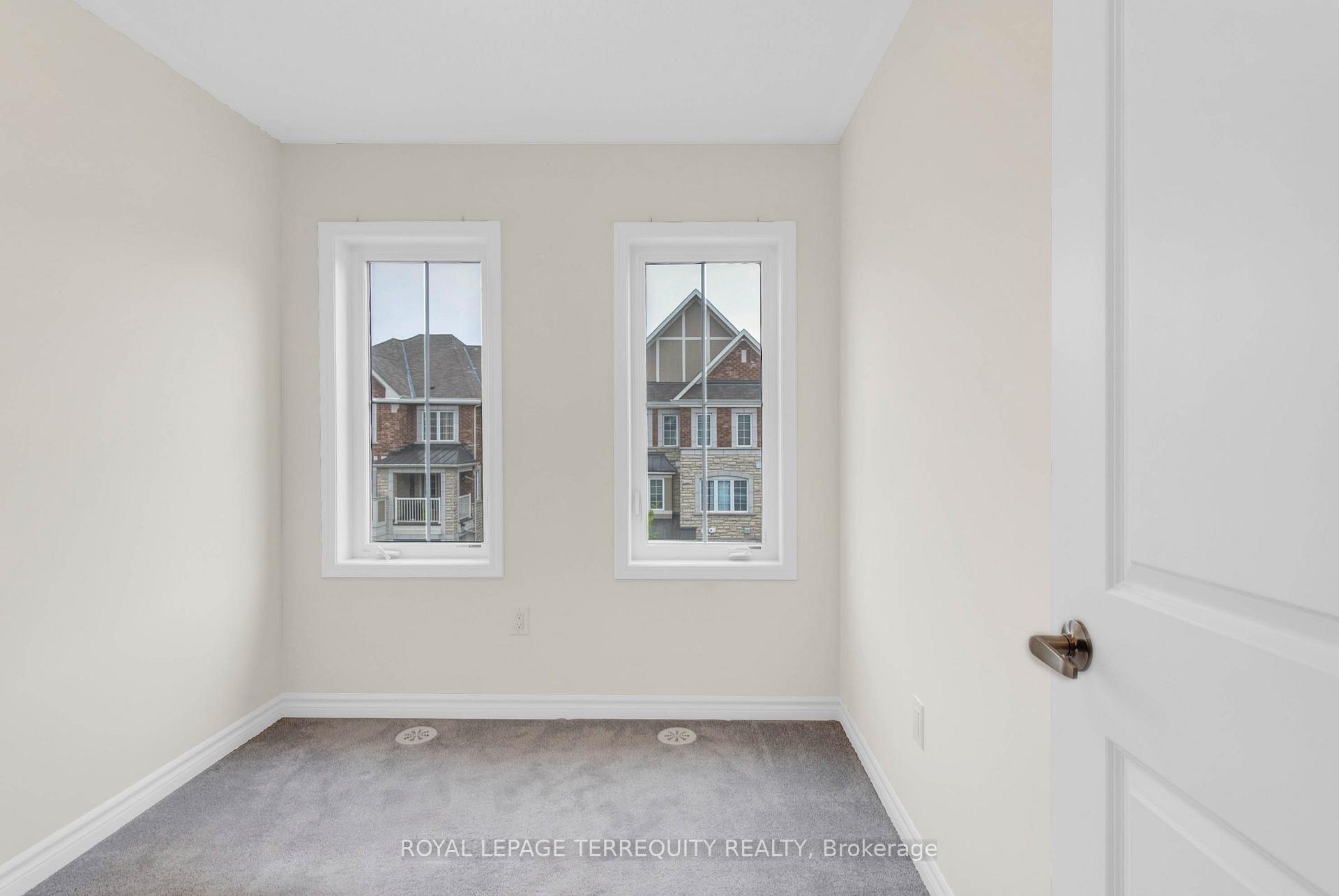 Photo 28 of 32 Goldeye Street, Whitby, Rural Whitby — HOMEH