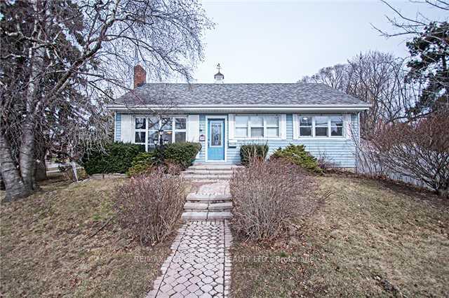 Front of 200 Trent Street E