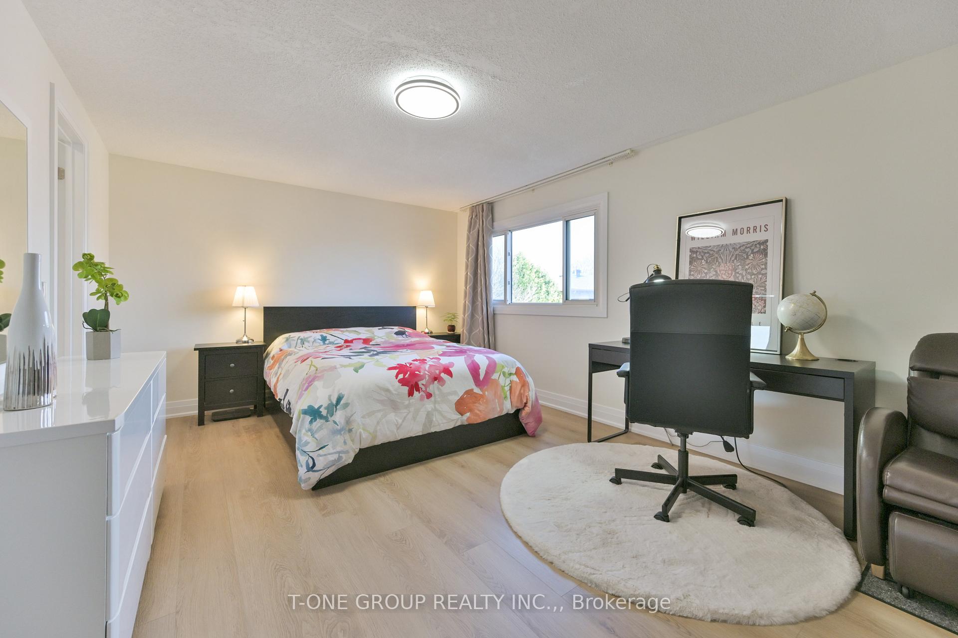 Photo 15 of 19 Pepperell Crescent, Markham, Milliken Mills West — HOMEH