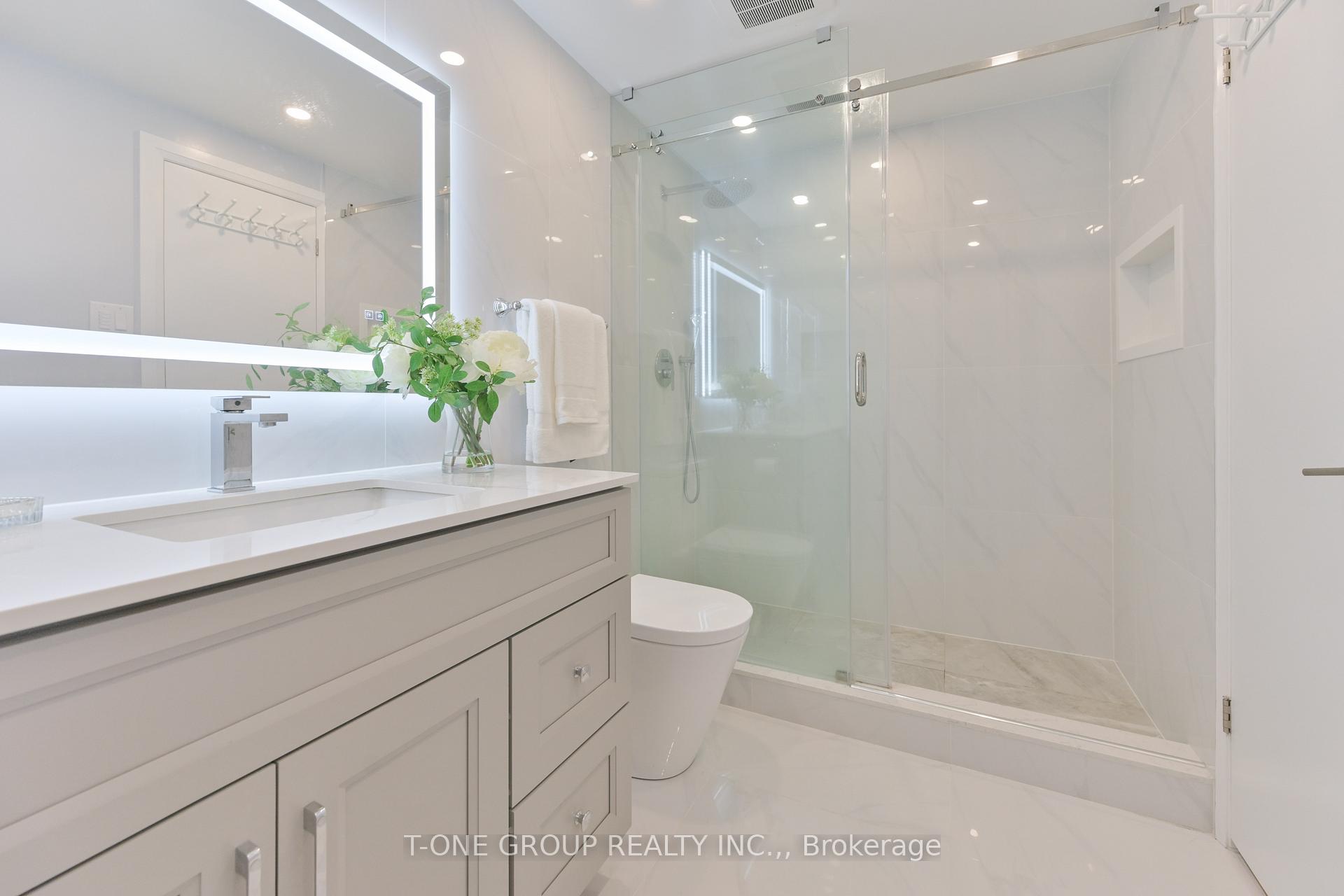 Photo 17 of 19 Pepperell Crescent, Markham, Milliken Mills West — HOMEH