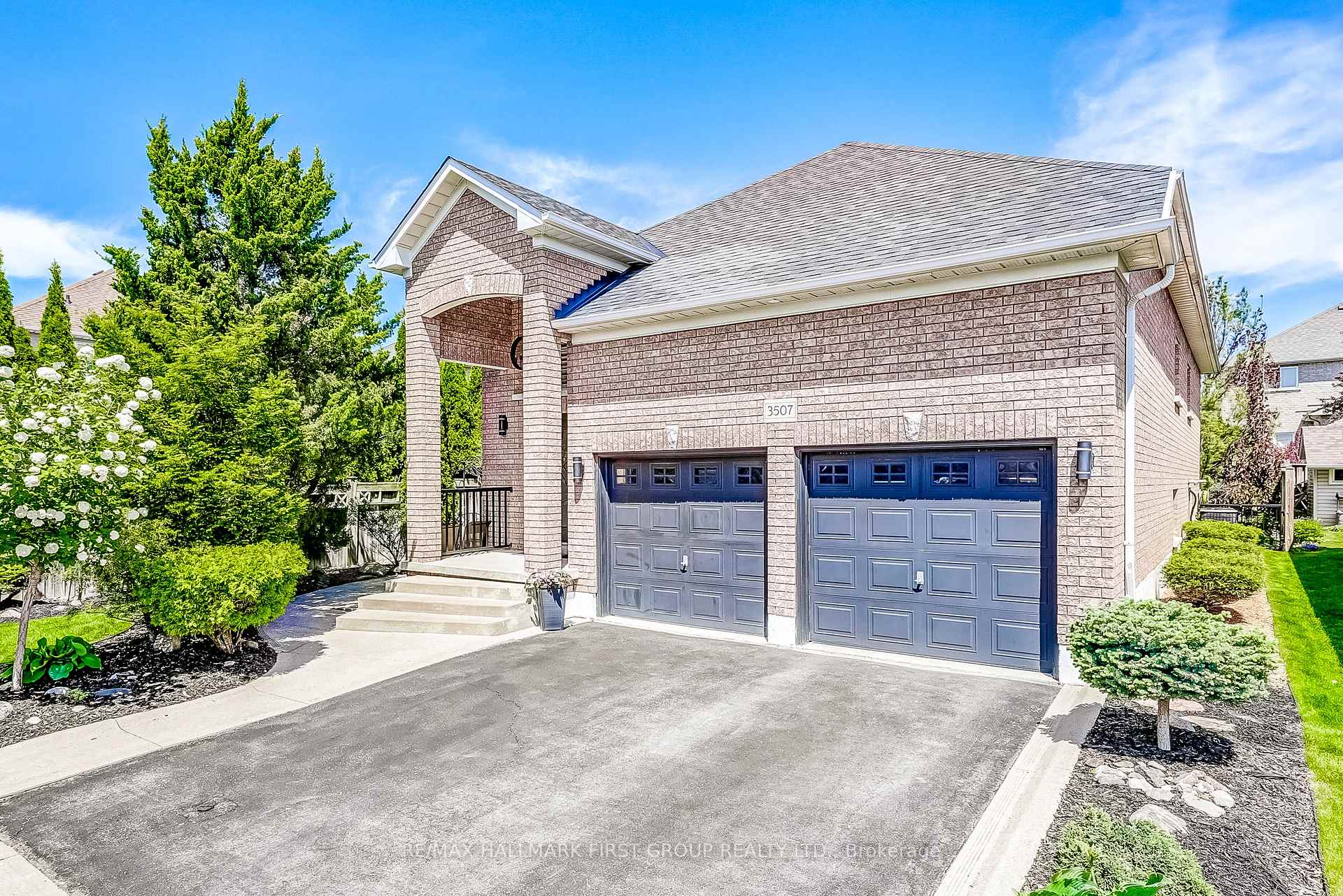 Photo 2 of 3507 Garrard Road, Whitby, Rolling Acres — HOMEH