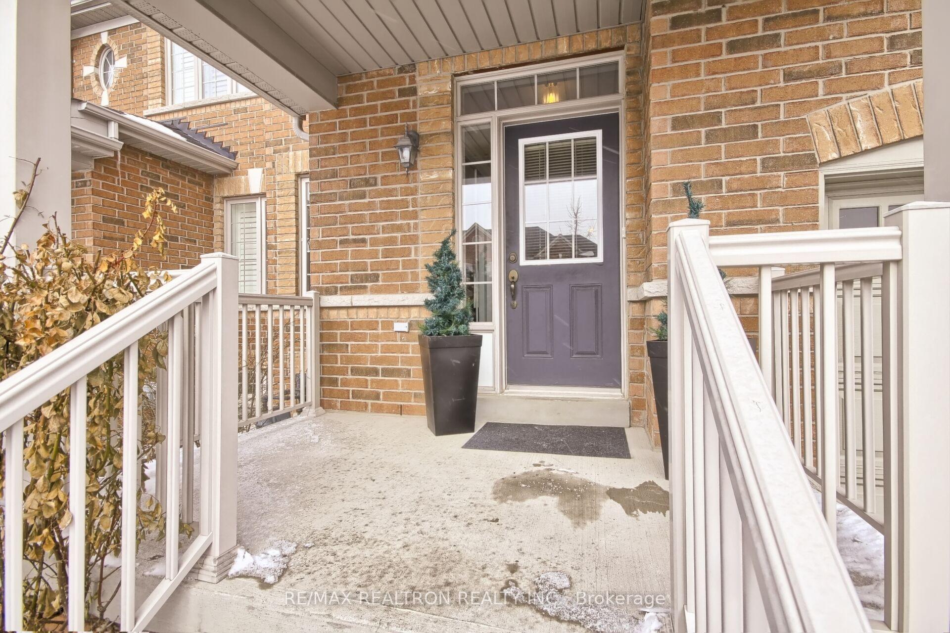 Photo 3 of 24 Westport Drive, Whitby, Pringle Creek — HOMEH