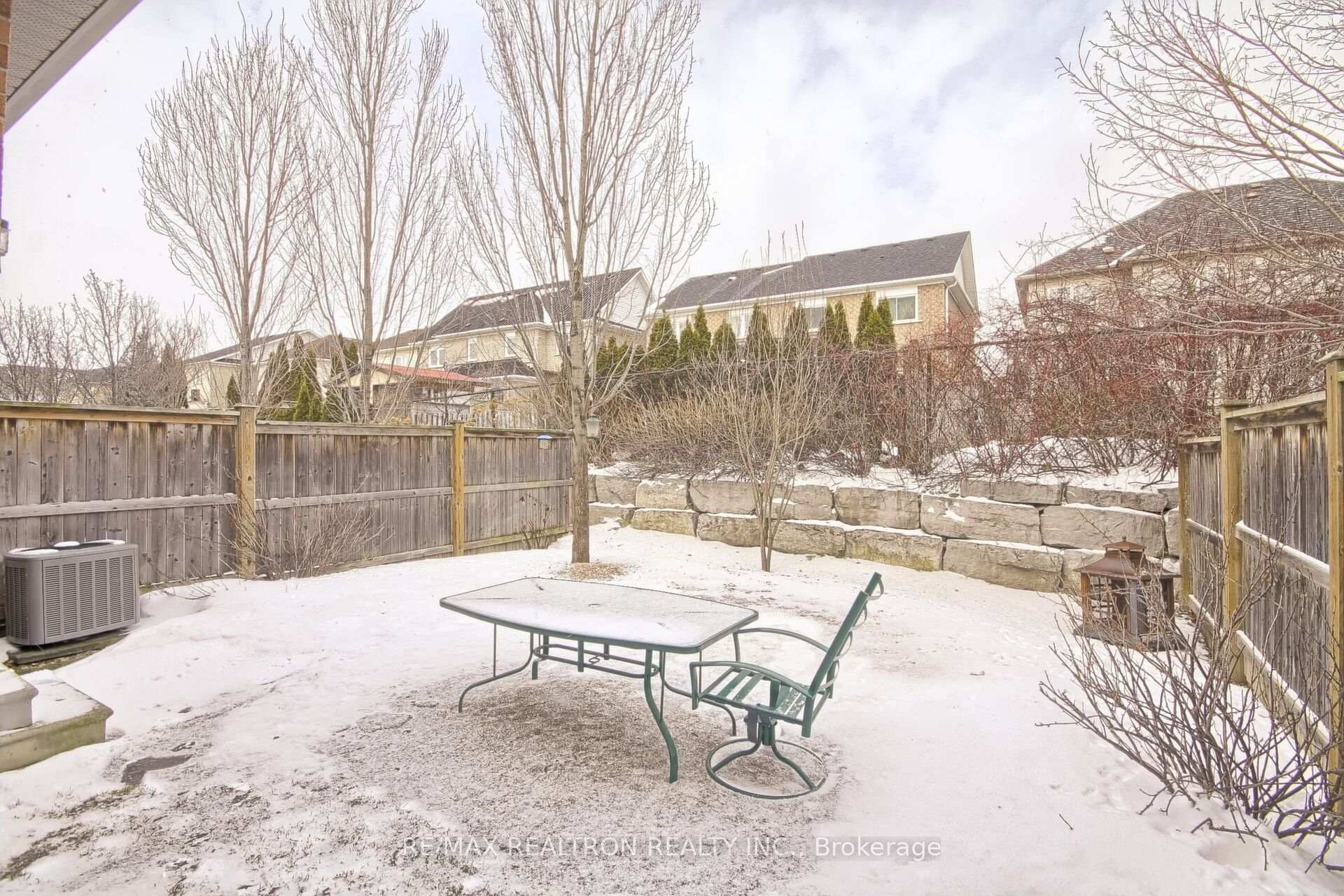 Photo 29 of 24 Westport Drive, Whitby, Pringle Creek — HOMEH