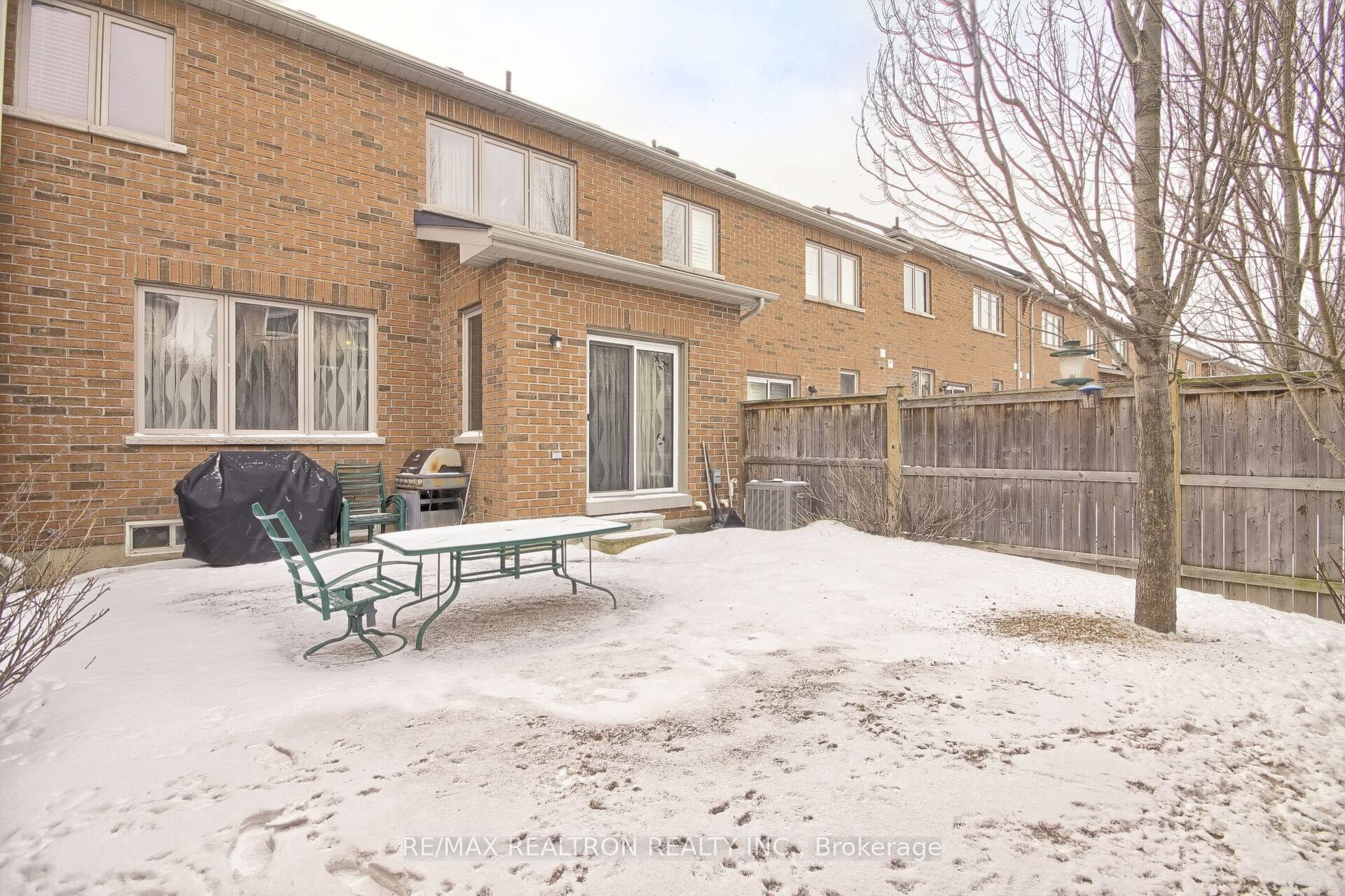 Photo 30 of 24 Westport Drive, Whitby, Pringle Creek — HOMEH