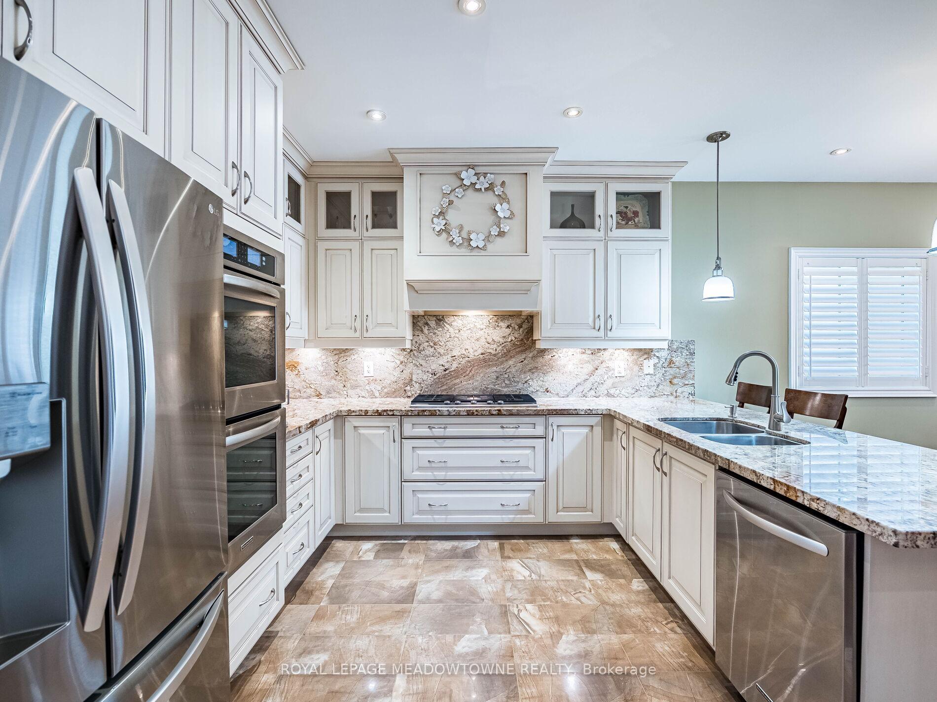 Photo 13 of 16 Isaiah Drive, Vaughan, Vellore Village — HOMEH
