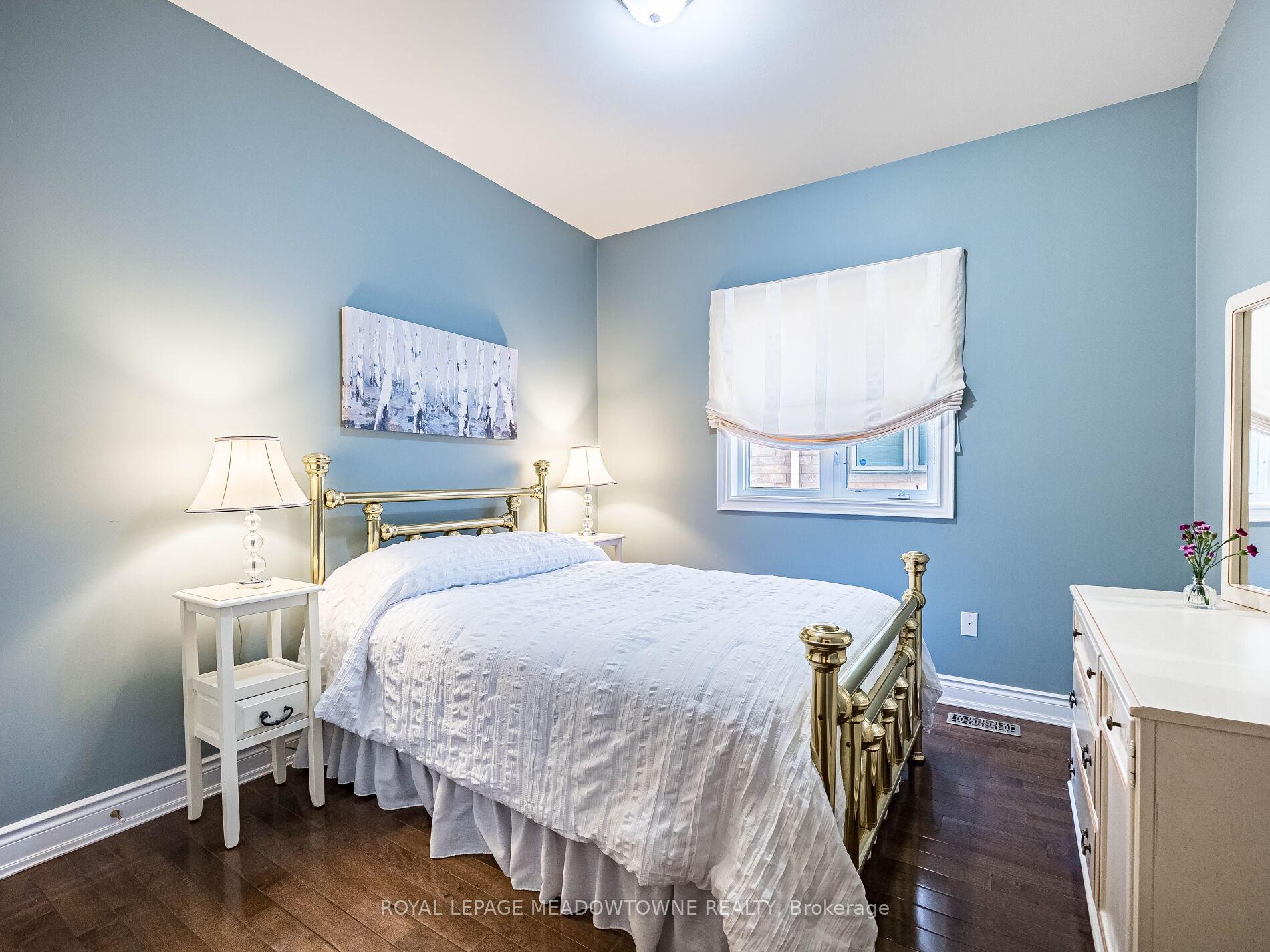 Photo 18 of 16 Isaiah Drive, Vaughan, Vellore Village — HOMEH