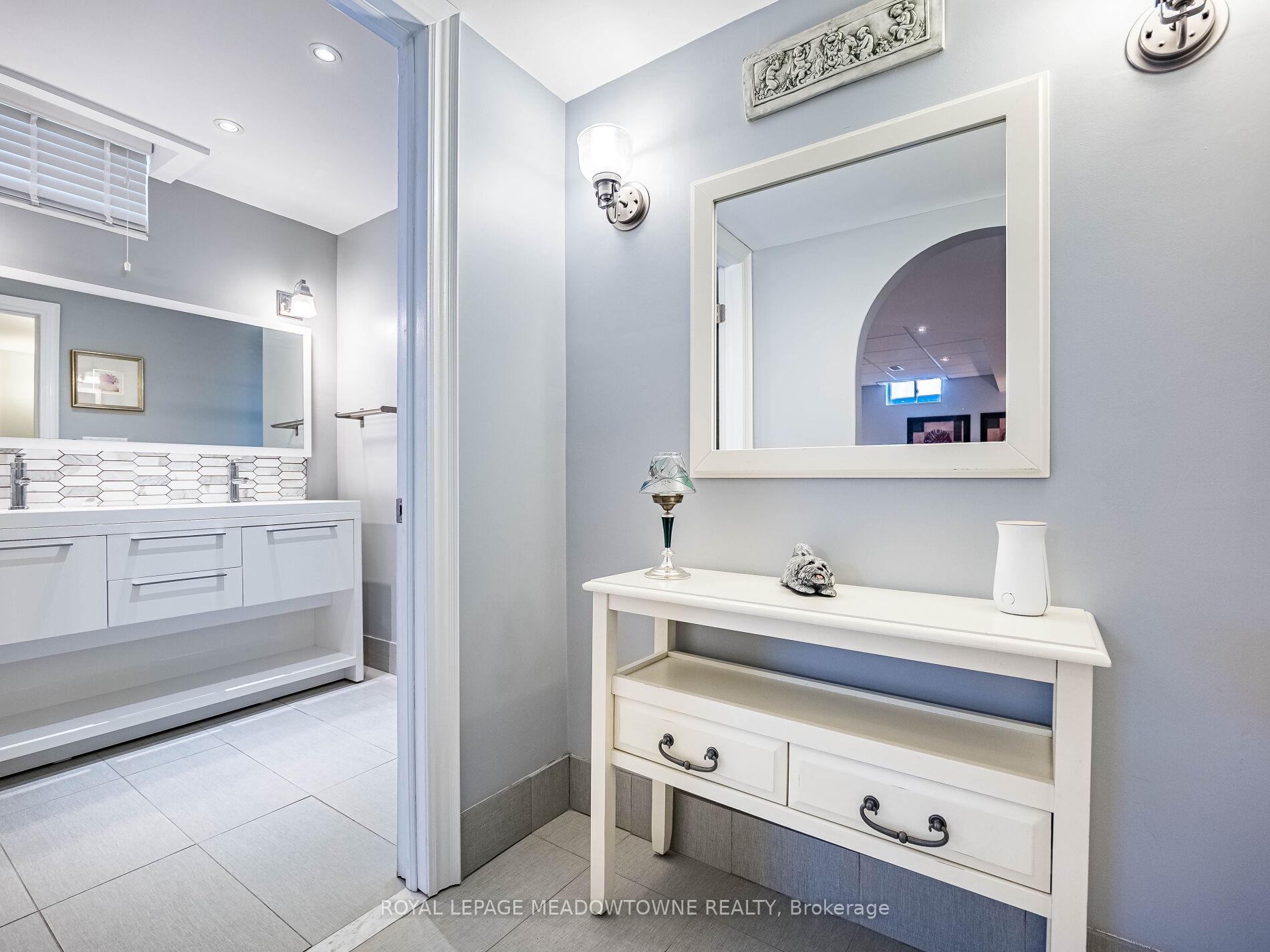 Photo 35 of 16 Isaiah Drive, Vaughan, Vellore Village — HOMEH