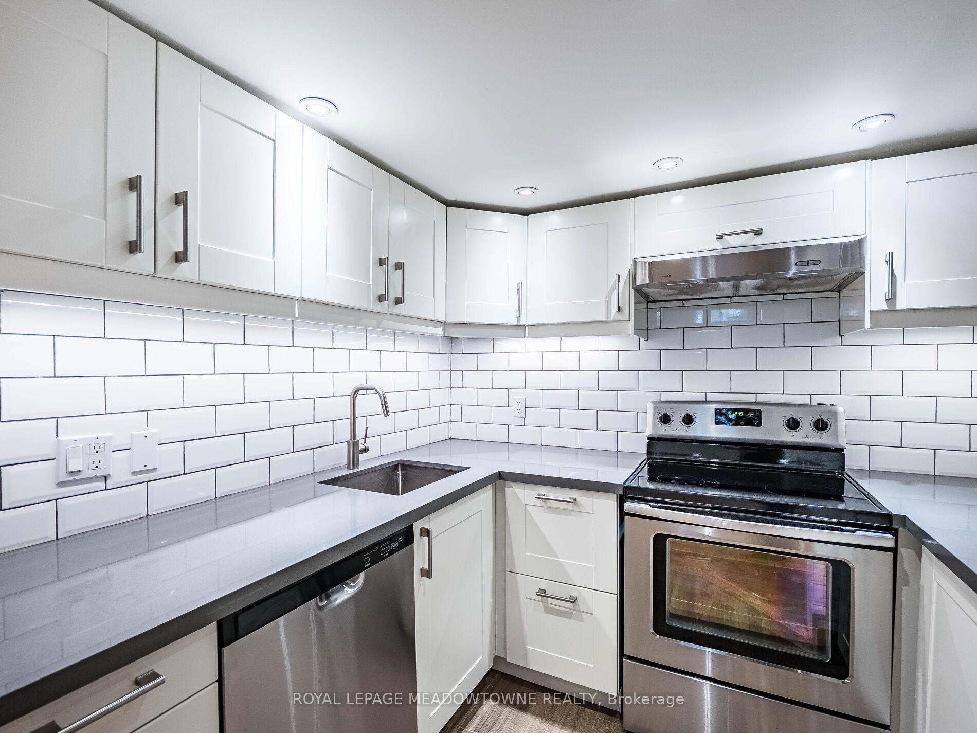 Photo 39 of 16 Isaiah Drive, Vaughan, Vellore Village — HOMEH