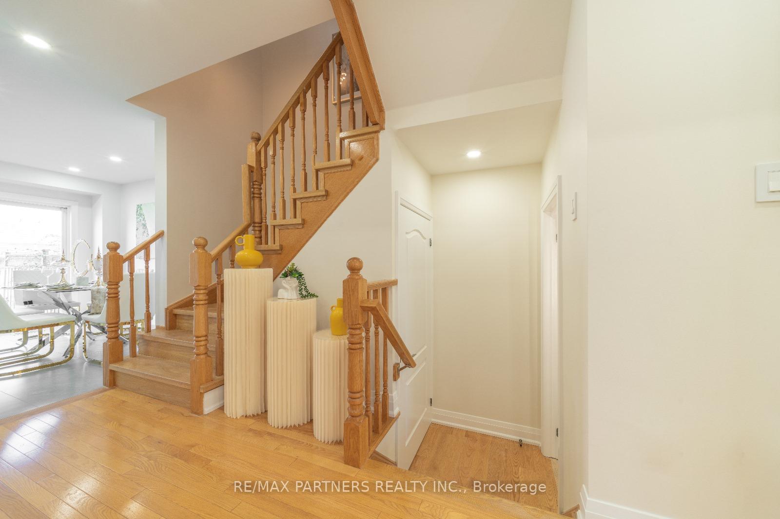 Photo 7 of 15 Capogna Street, Markham, Cornell — HOMEH