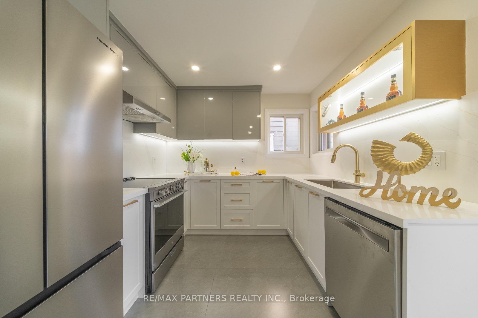 Photo 10 of 15 Capogna Street, Markham, Cornell — HOMEH