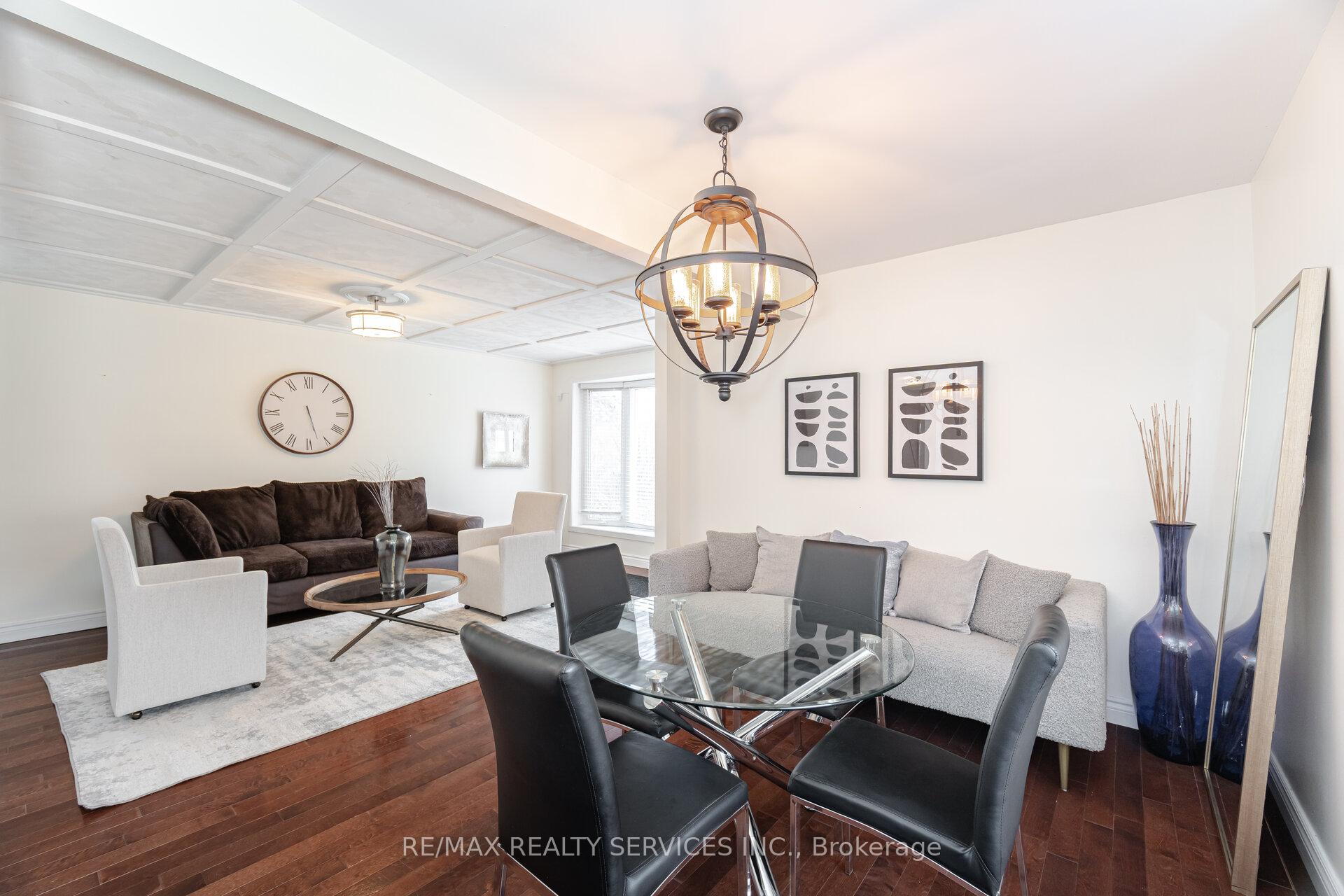 Photo 9 of 204 Craydon Road, Whitby, Downtown Whitby — HOMEH